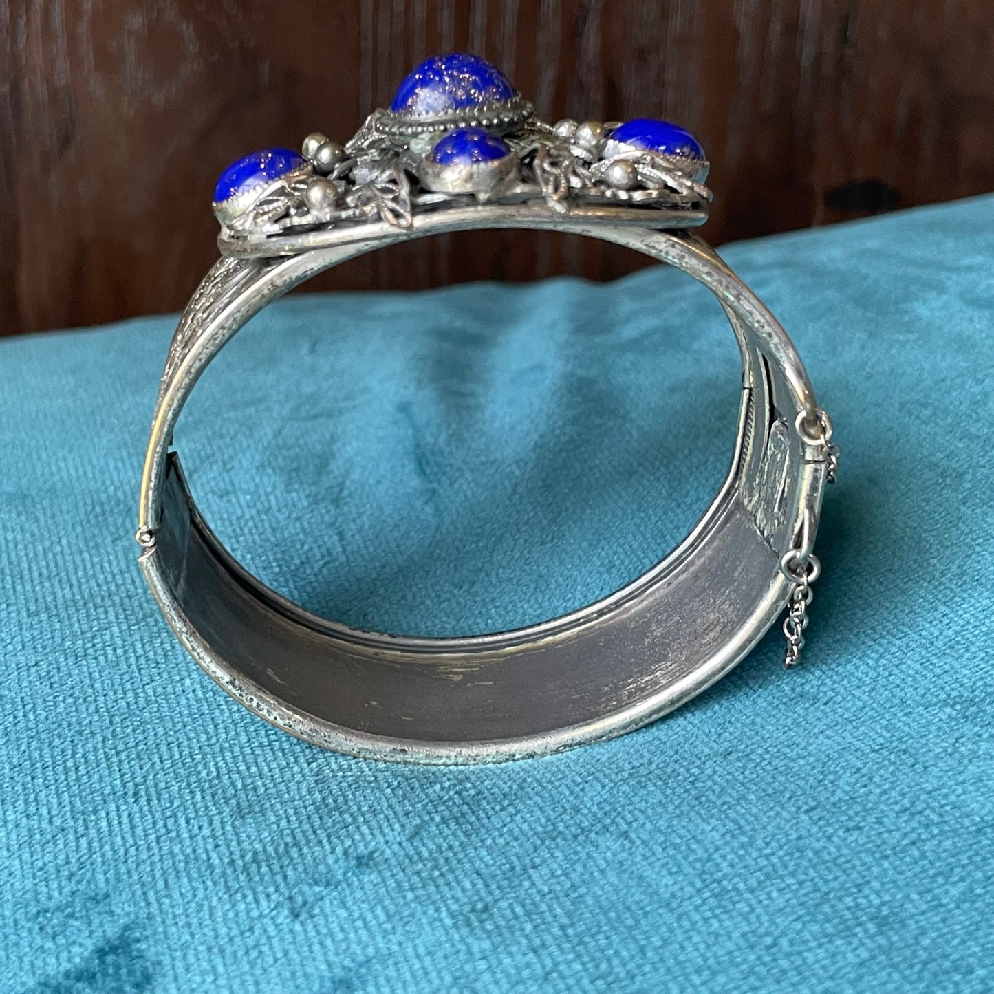 Silver Filigree Lapis Blue Gold Foil Glitter Art Glass Flower Engraved Hinged Bangle Bracelet