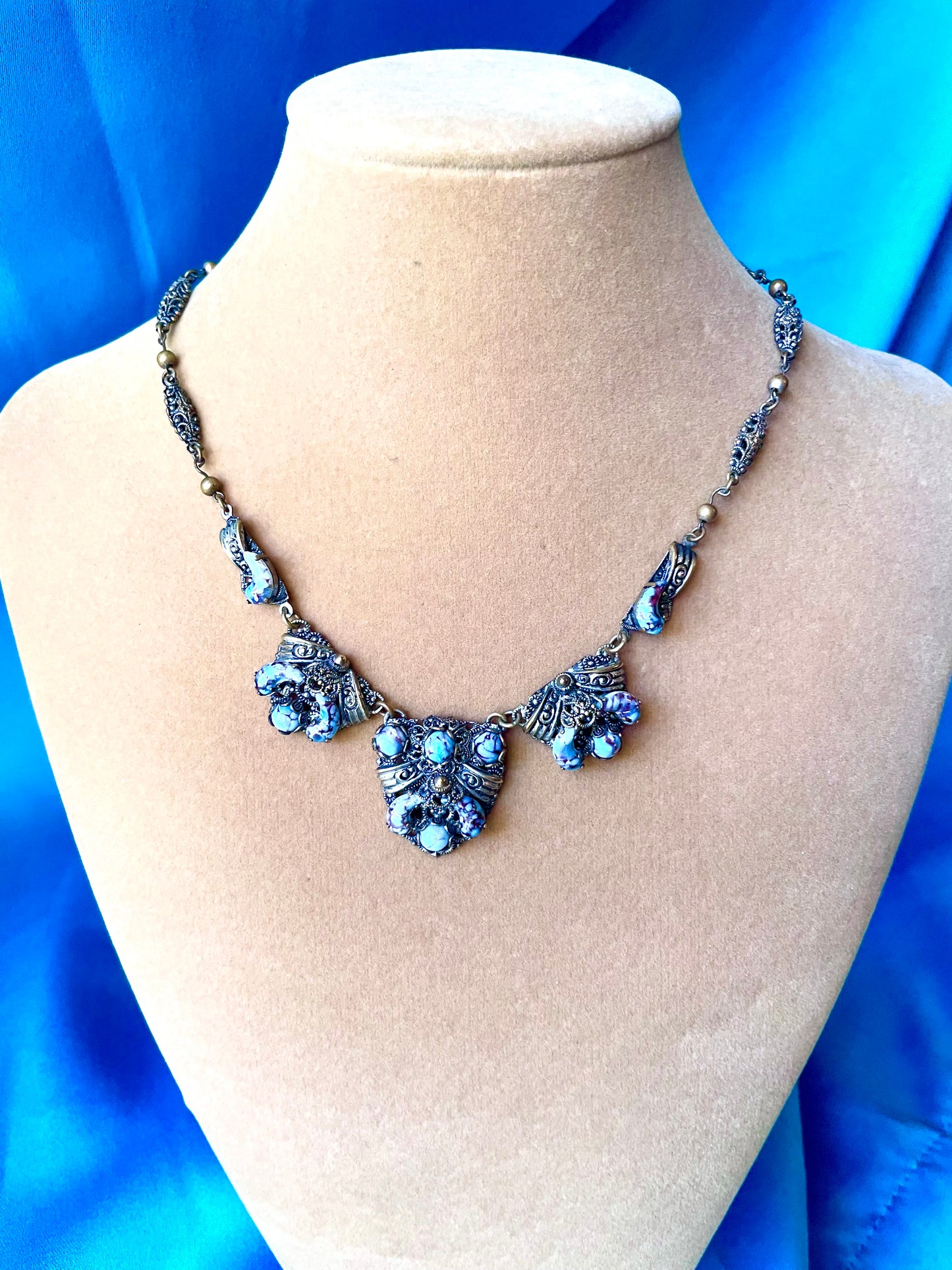 Czechoslovakian Turquoise Hubbell Art Glass Brass Filigree Choker Necklace