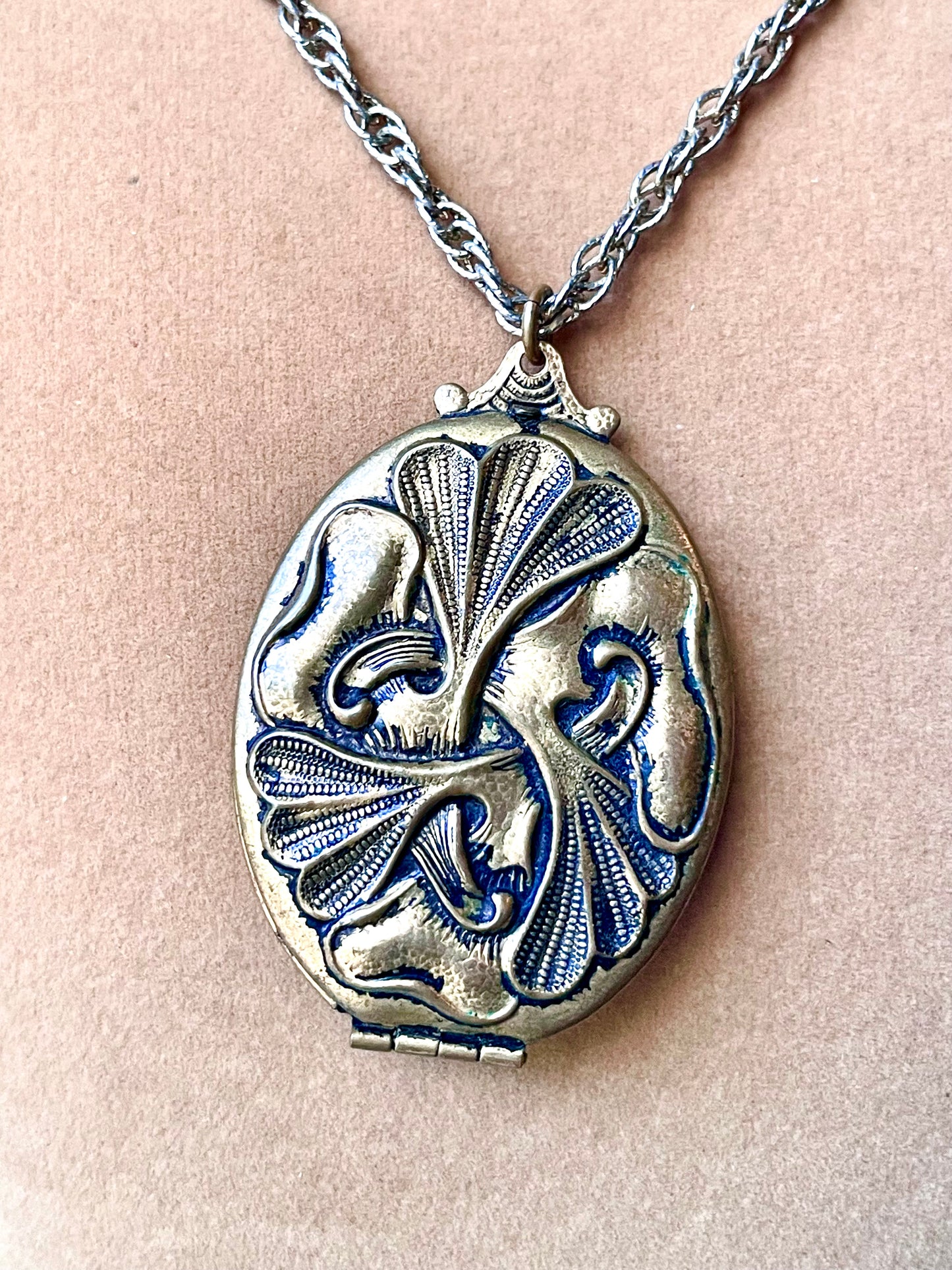 Art Nouveau Avant-Garde Brass Abstract Repoussé Photo Locket Necklace