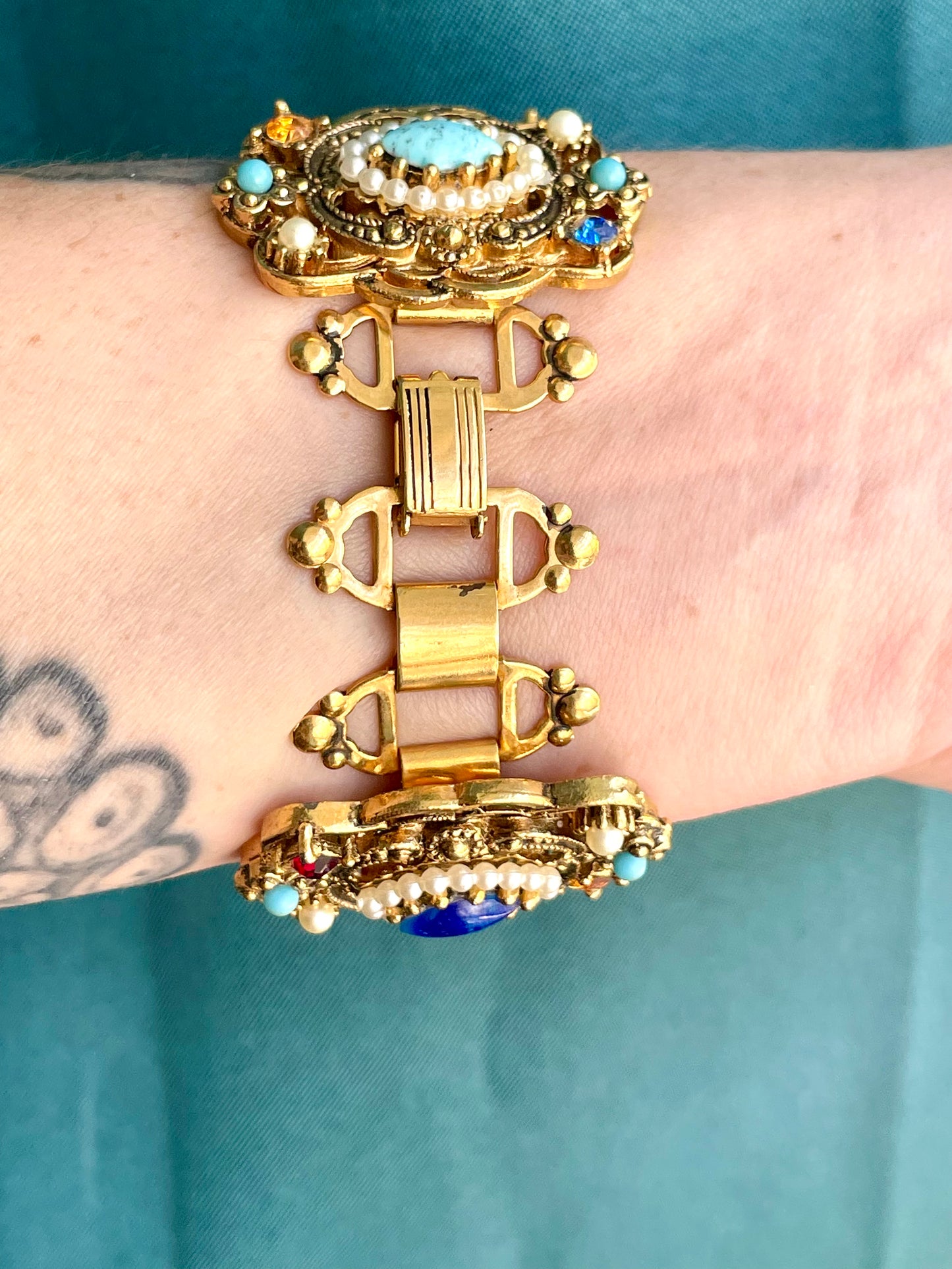 Ornate Victorian Bookchain Gold Brass Filigree Openwork Designer Crystal, Art Glass & Pearl Bracelet & Earring Demi Parure