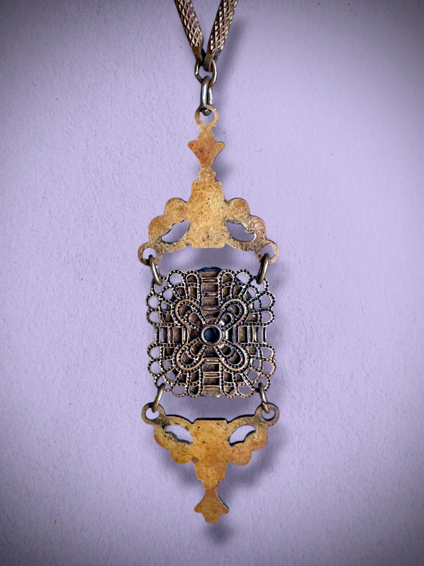 Art Nouveau Rococo Porcelain Limogé Renaissance Cameo Flourish Brass Pendant Necklace