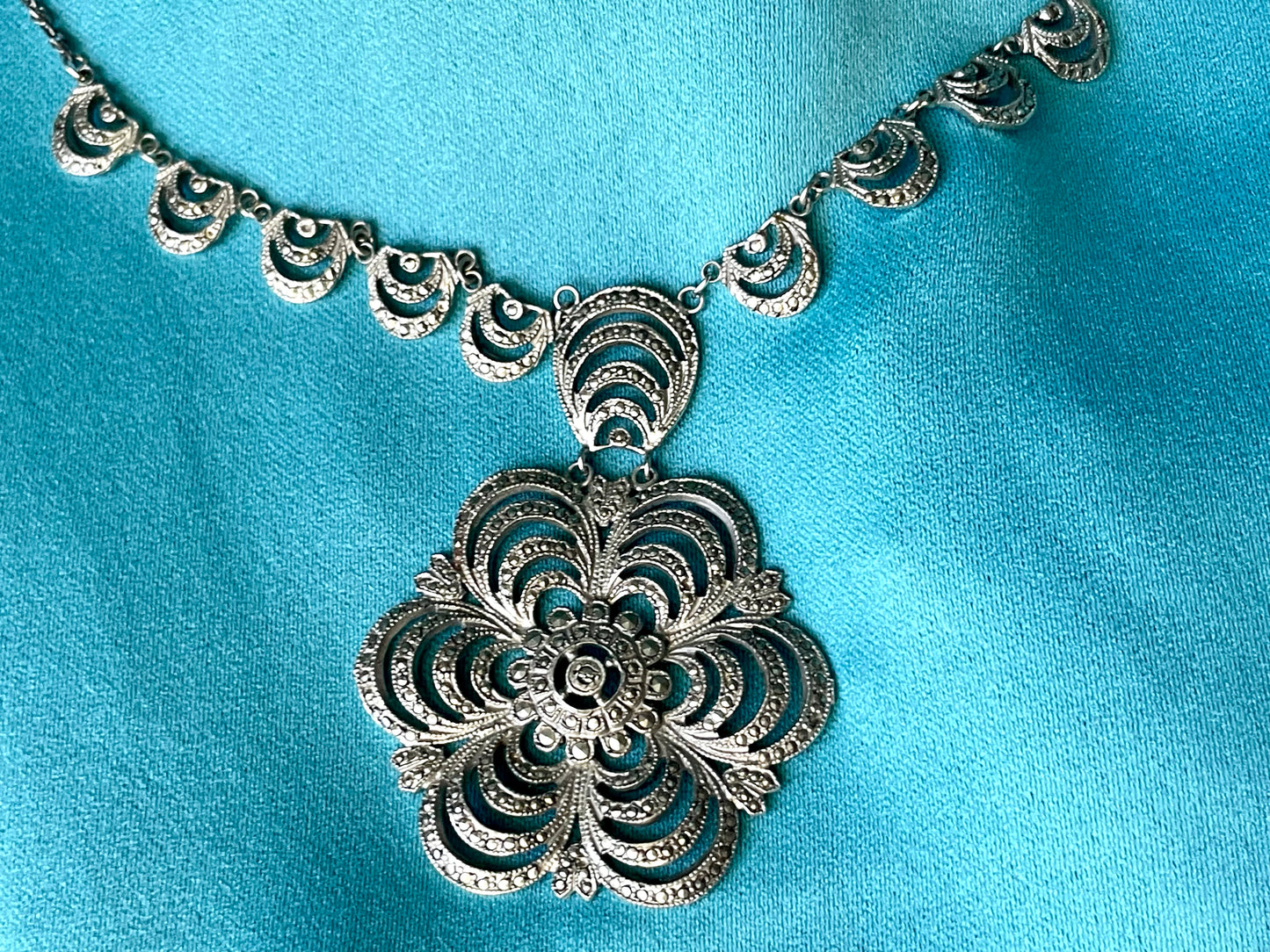 Sterling Silver & Marcasite Art Deco Flower Design Necklace
