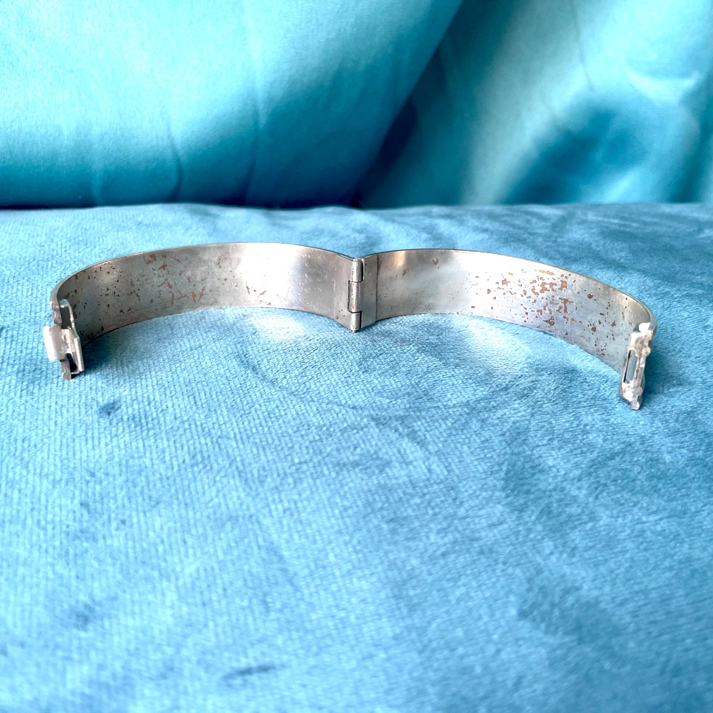 Antique Regal Blue Lapis Art Glass Silver Hinged Bangle Bracelet