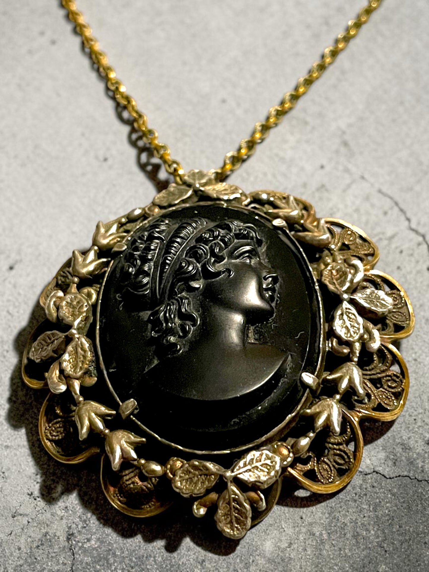 Gothic Czech Brass Filigree Black Jet Glass Mourning Cameo Silver Garland Pendant Necklace