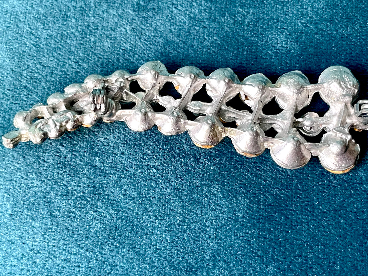 Crystal Rhinestone Leaf Palm Frond Silver Pot Metal Brooch