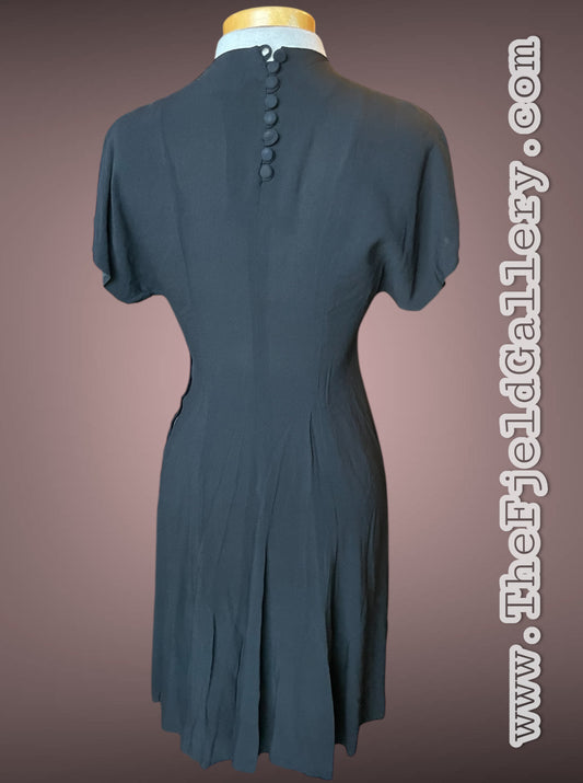 1930’s Black Sequin Striped Gathered Drop Bust Bow Detail Kimono Sleeve A Dress