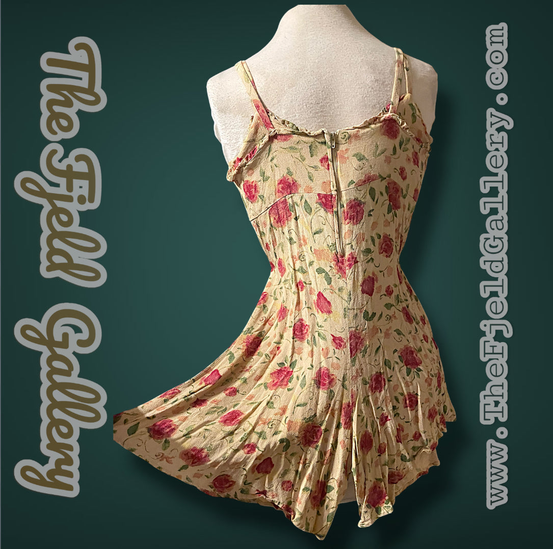 1990’s Spaghetti Strap Red, Green & Tan Rose Pattern Romper Shorts Jumpsuit