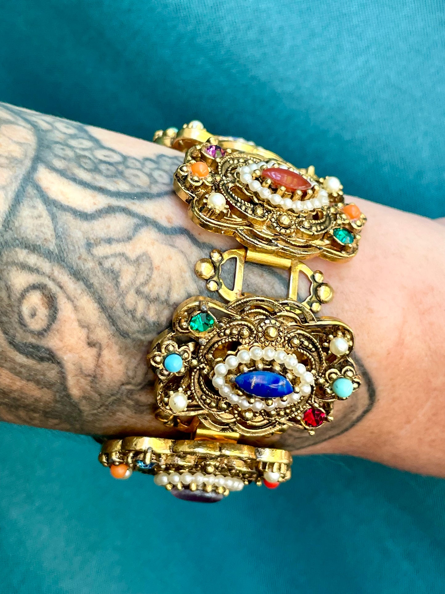 Ornate Victorian Bookchain Gold Brass Filigree Openwork Designer Crystal, Art Glass & Pearl Bracelet & Earring Demi Parure