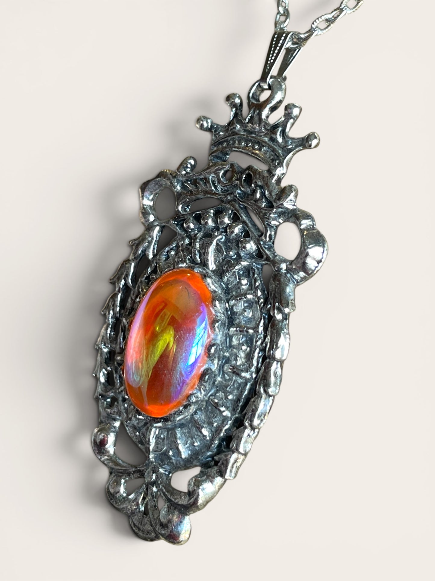 Royal Regency Orange Pink Carnival Art Glass Silver Crown & Garland Pendant Necklace