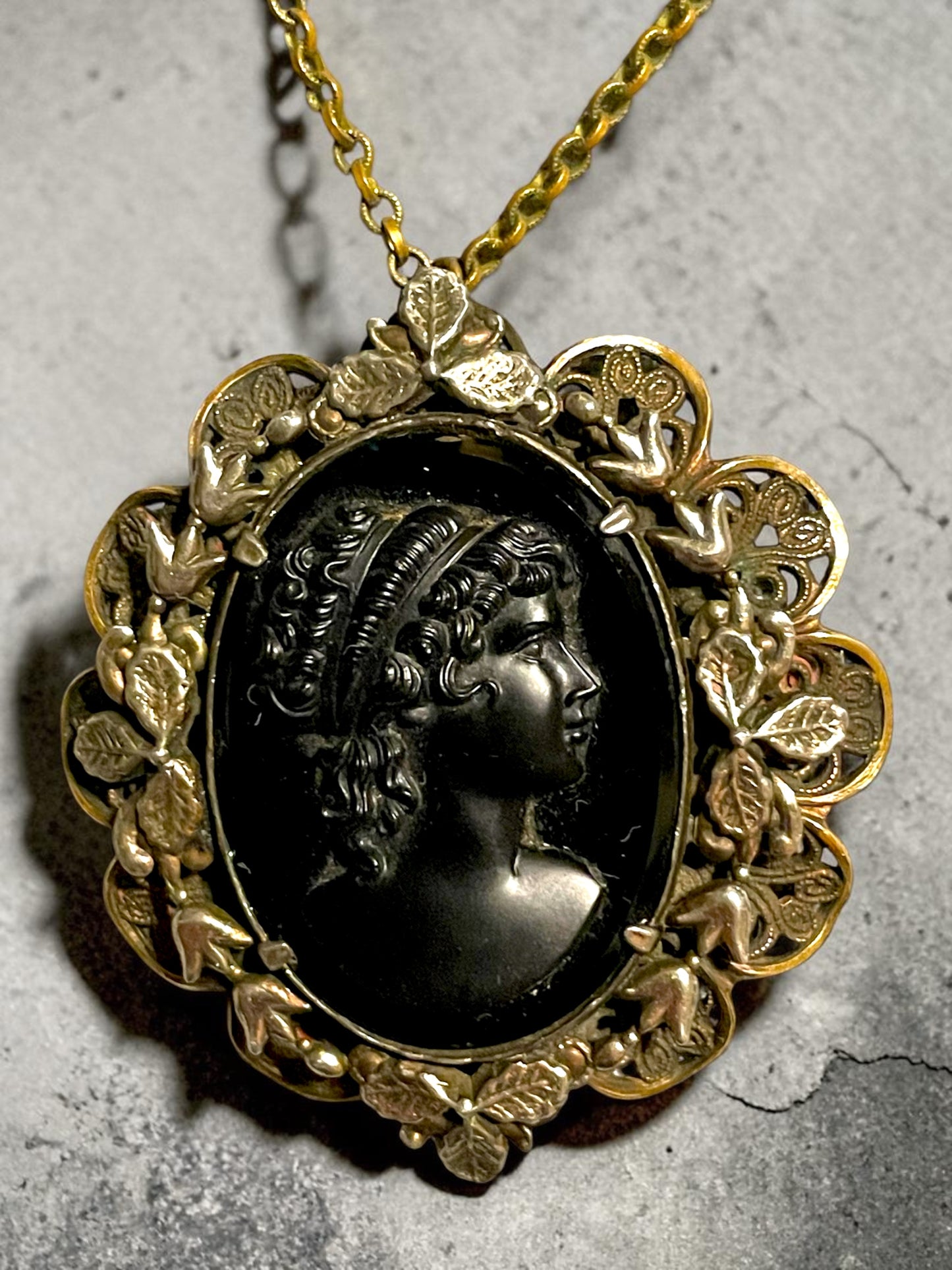 Gothic Czech Brass Filigree Black Jet Glass Mourning Cameo Silver Garland Pendant Necklace