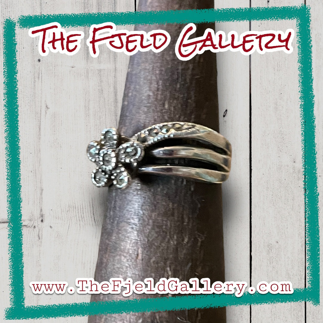 Art Deco Daisy Flower Sterling Silver & Marcasite Ring