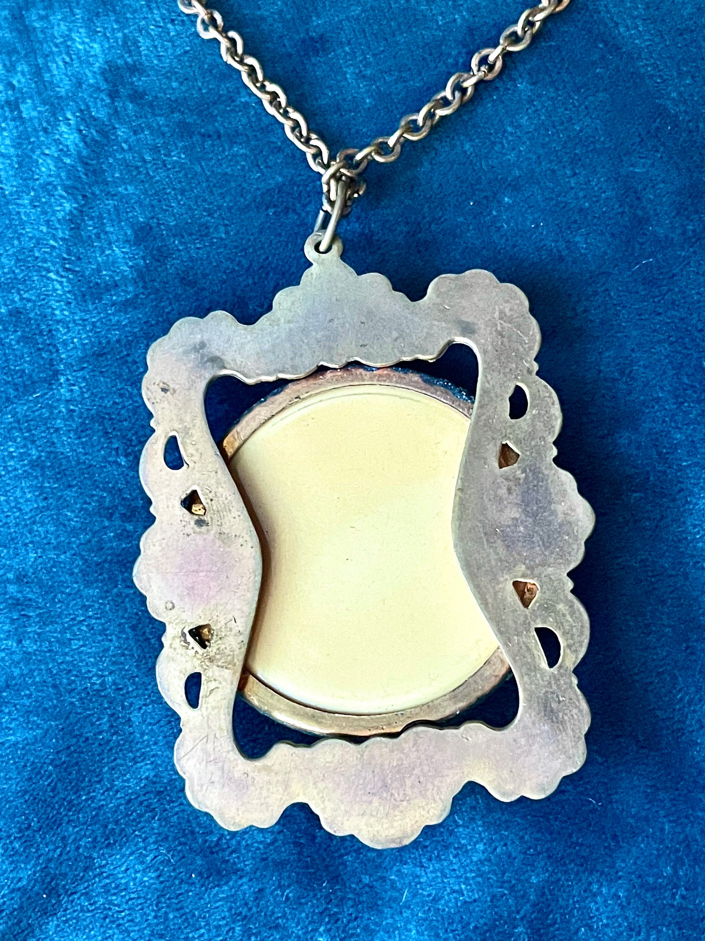 Edwardian Yellow & Black Bakelite Mourning Cameo Brass Art Nouveau Necklace