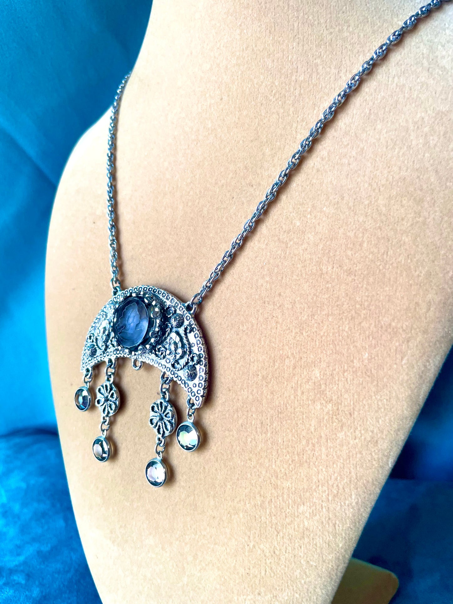 Grey Faceted Intaglio Cameo Crescent Moon Dangling Crystal Vintage Necklace