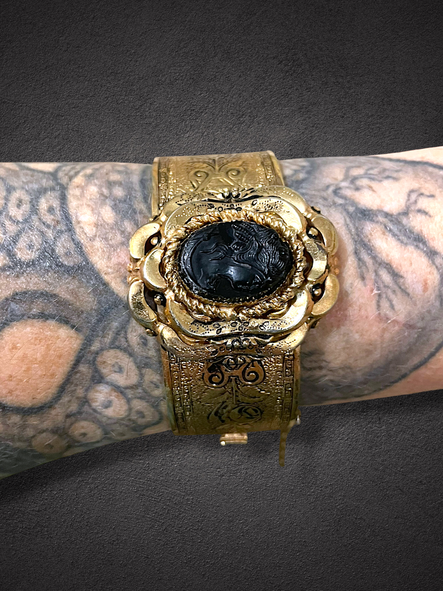 Victorian Gothic Black Glass Mourning Cameo Ornate Rose Engraved Rococo Hinged Bangle Bracelet