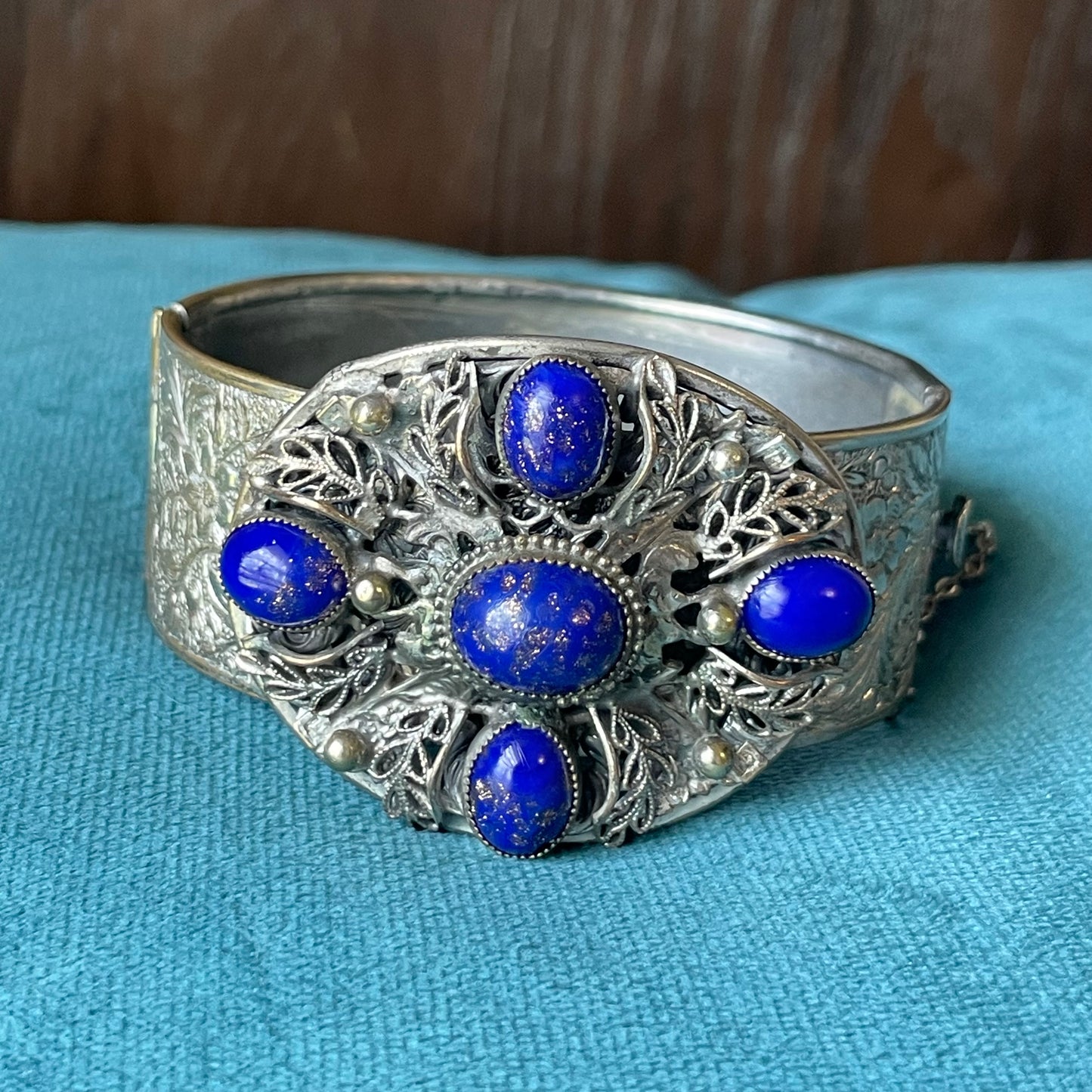 Silver Filigree Lapis Blue Gold Foil Glitter Art Glass Flower Engraved Hinged Bangle Bracelet