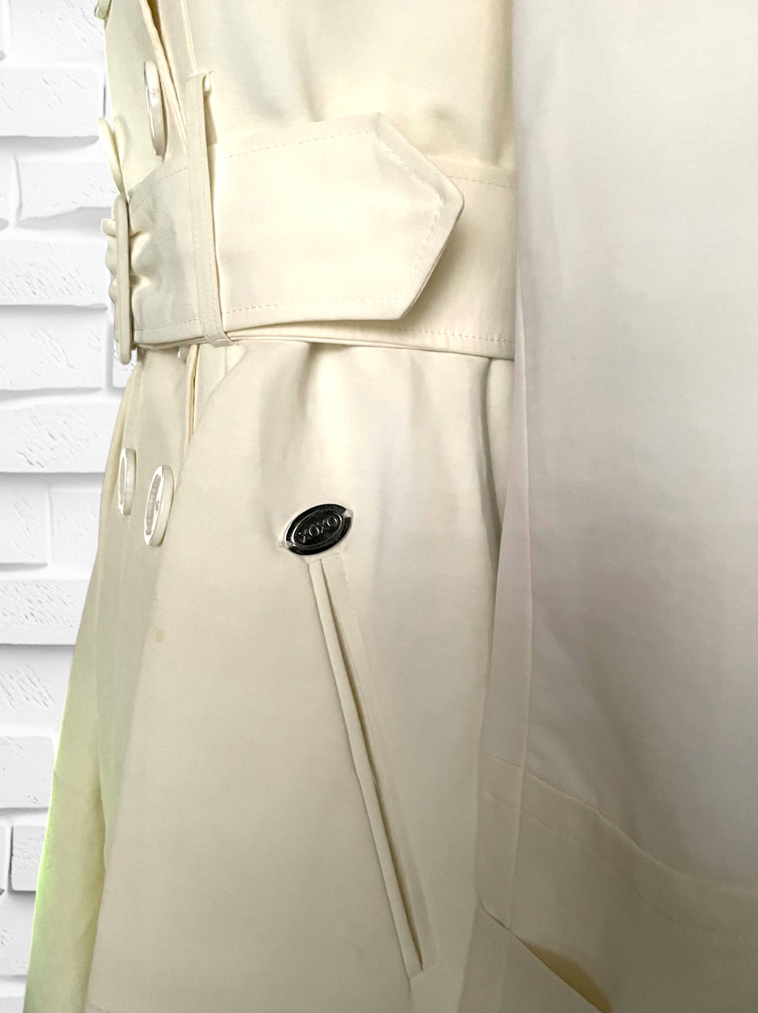 Vintage 1990’s XOXO Cream Dress Cut Belted Trench Coat