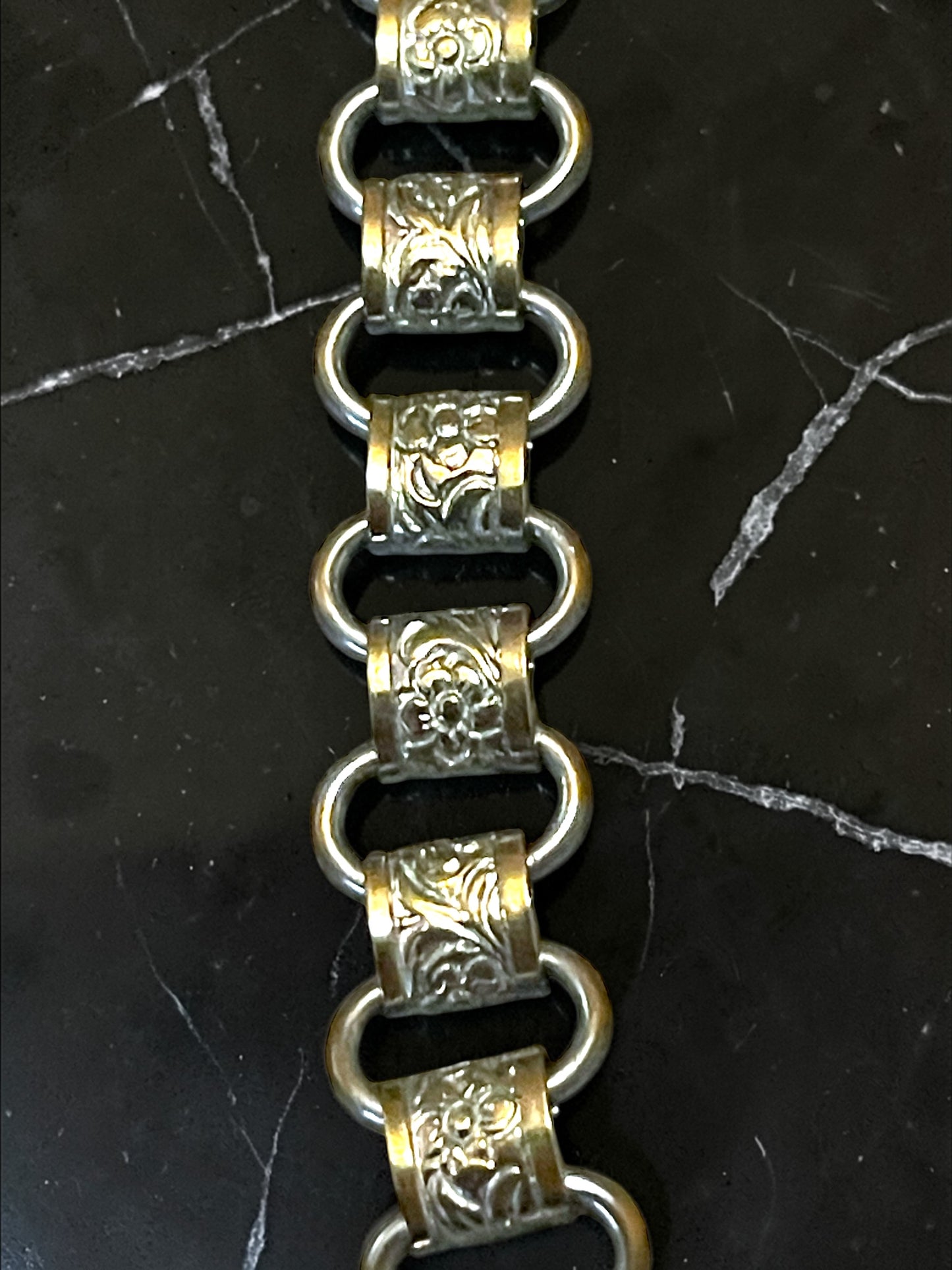 Siam Nielloware Warrior Silver Embossed Victorian Bookchain Pendant Necklace