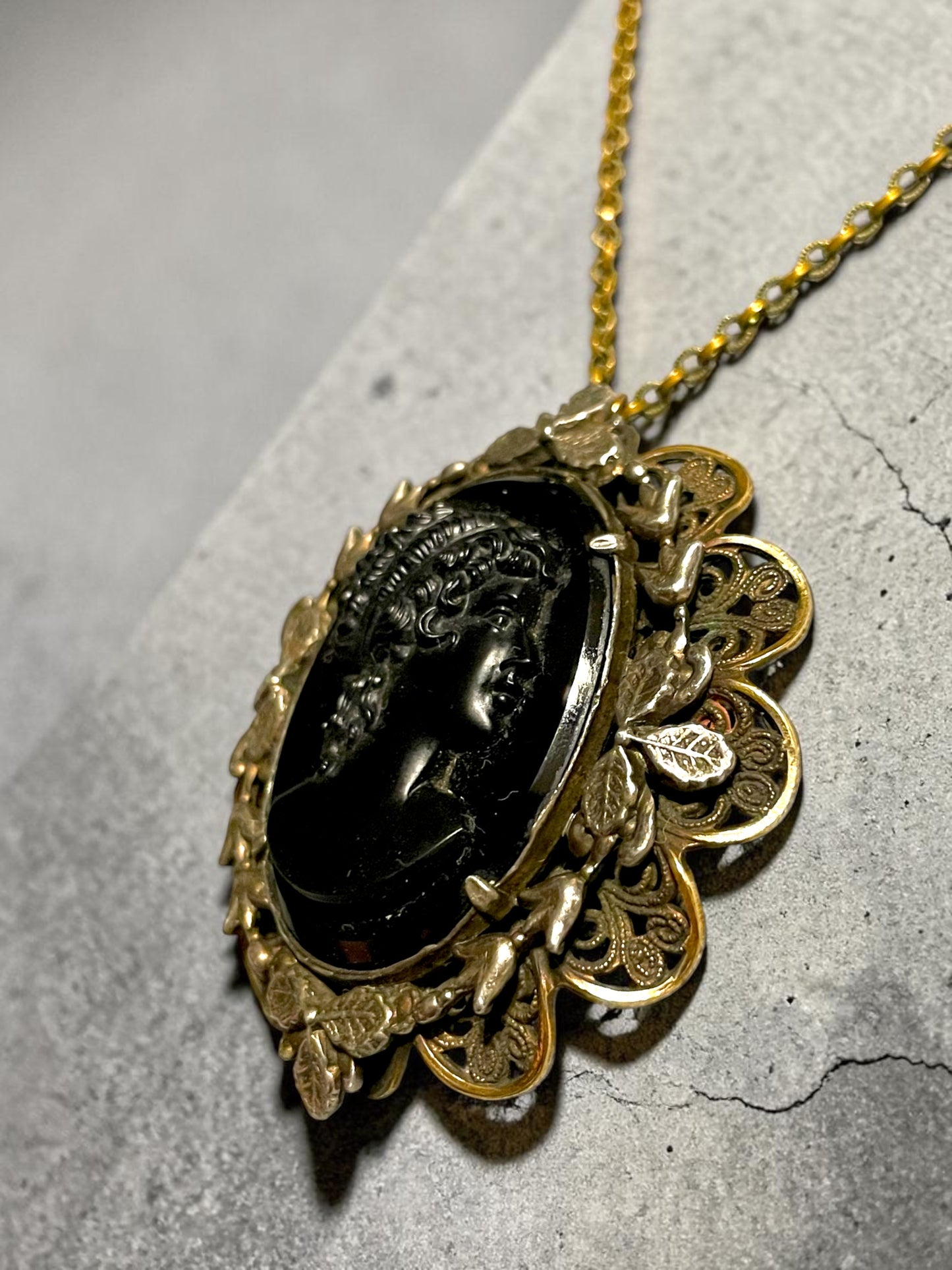 Gothic Czech Brass Filigree Black Jet Glass Mourning Cameo Silver Garland Pendant Necklace
