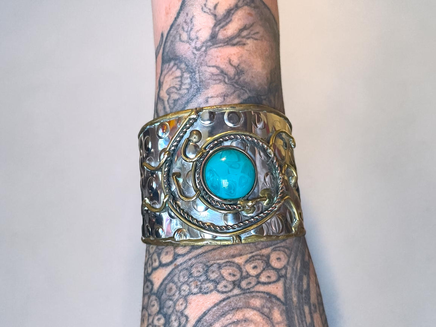 Brutalist Turquoise Art Glass Copper, Brass & Silver Wide Hammered Cuff Bracelet