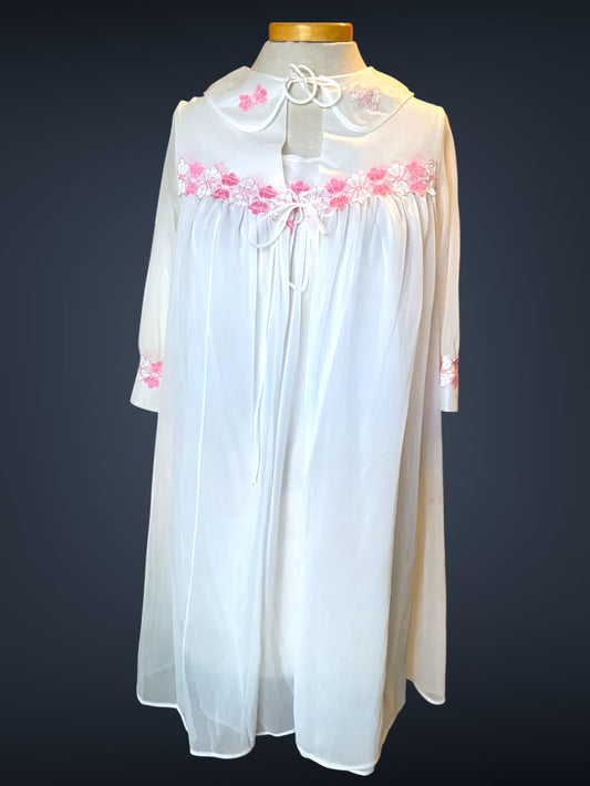 1960’s Vintage White Sheer & Oink Floral Lace Peignoir Nightgown Set