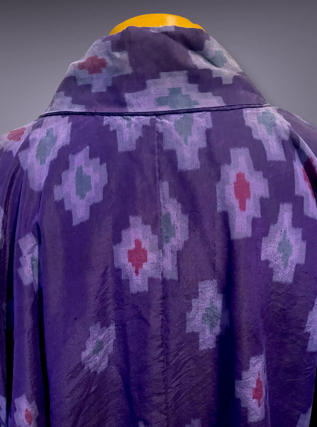 Gorgeous 1960 Vintage Purple Geometric Pattern Lined Kimono