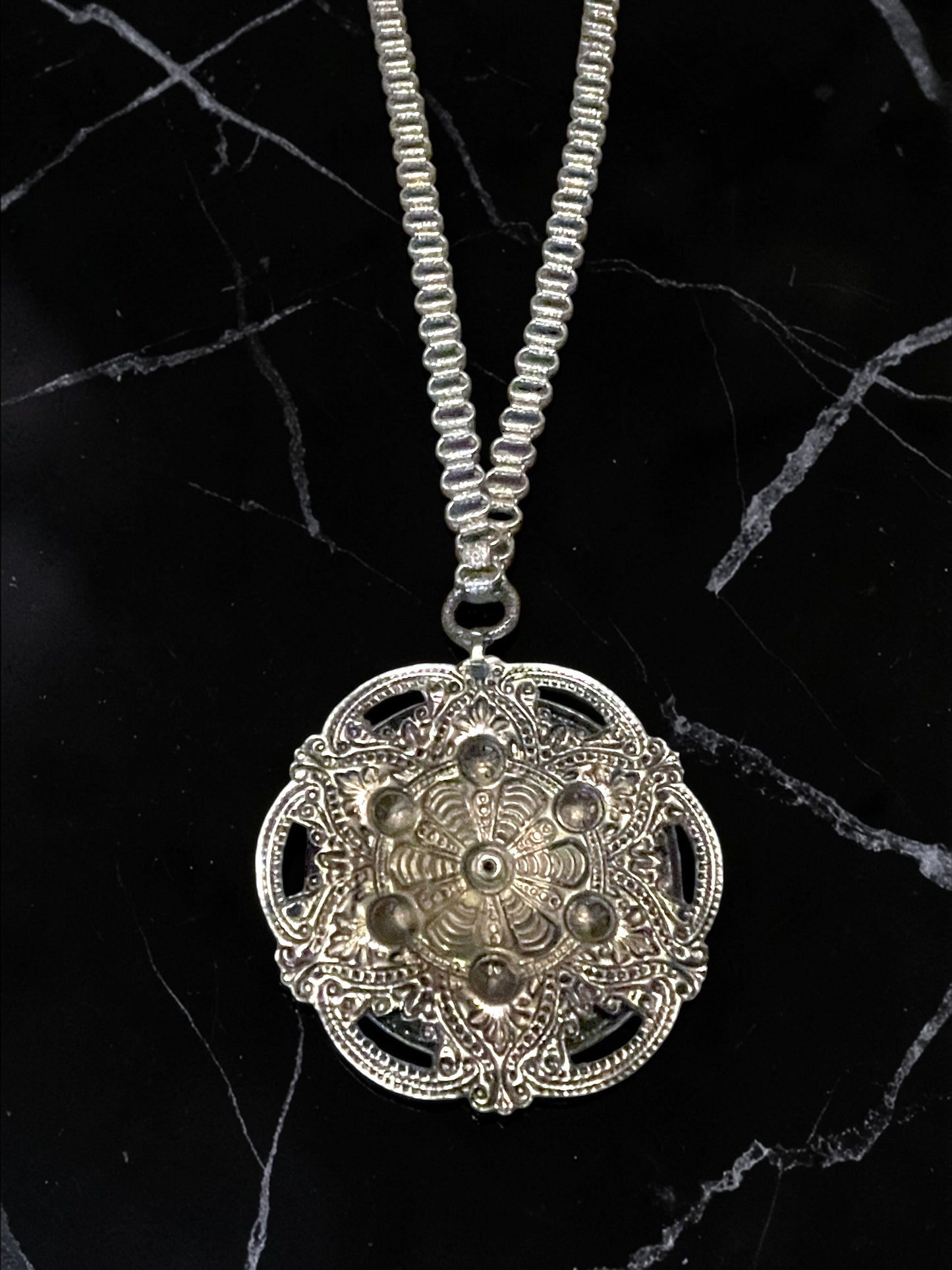 Siam Nielloware Warrior Silver Embossed Victorian Bookchain Pendant Necklace
