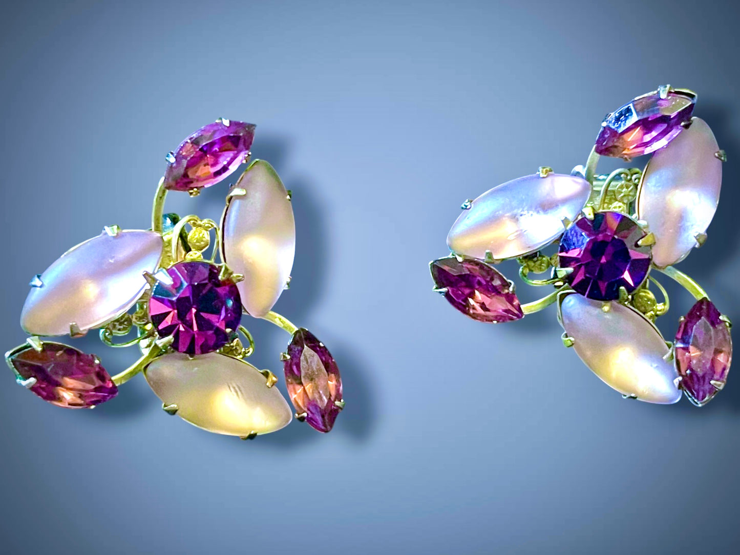 Purple Crystal & Frosted Art Glass Brass Filigree Prong Set Brooch & Earring Demi Parure Set