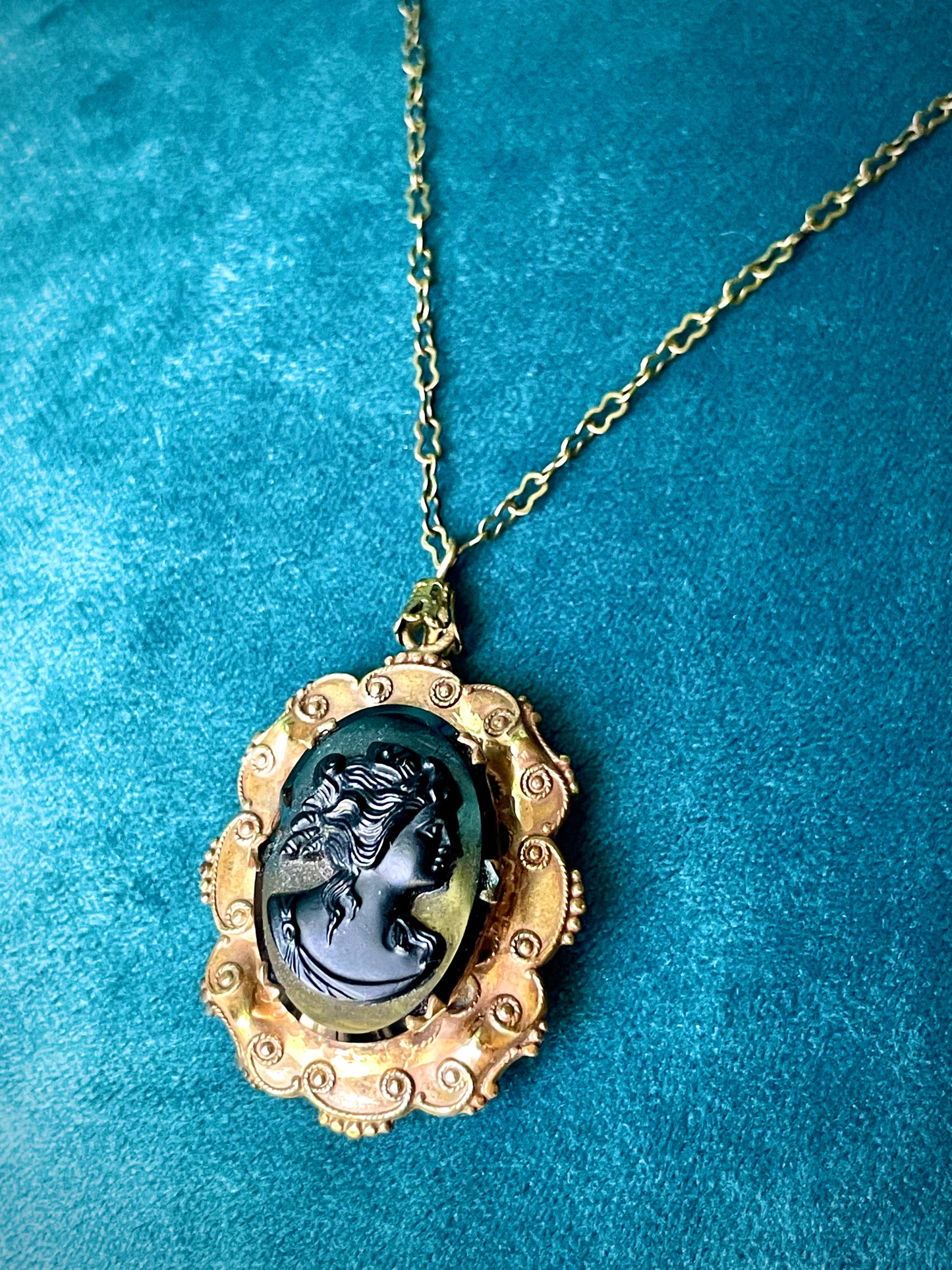 Victorian Mourning Cameo Locket Necklace : Flourishing Design & Peanut Chain Necklace