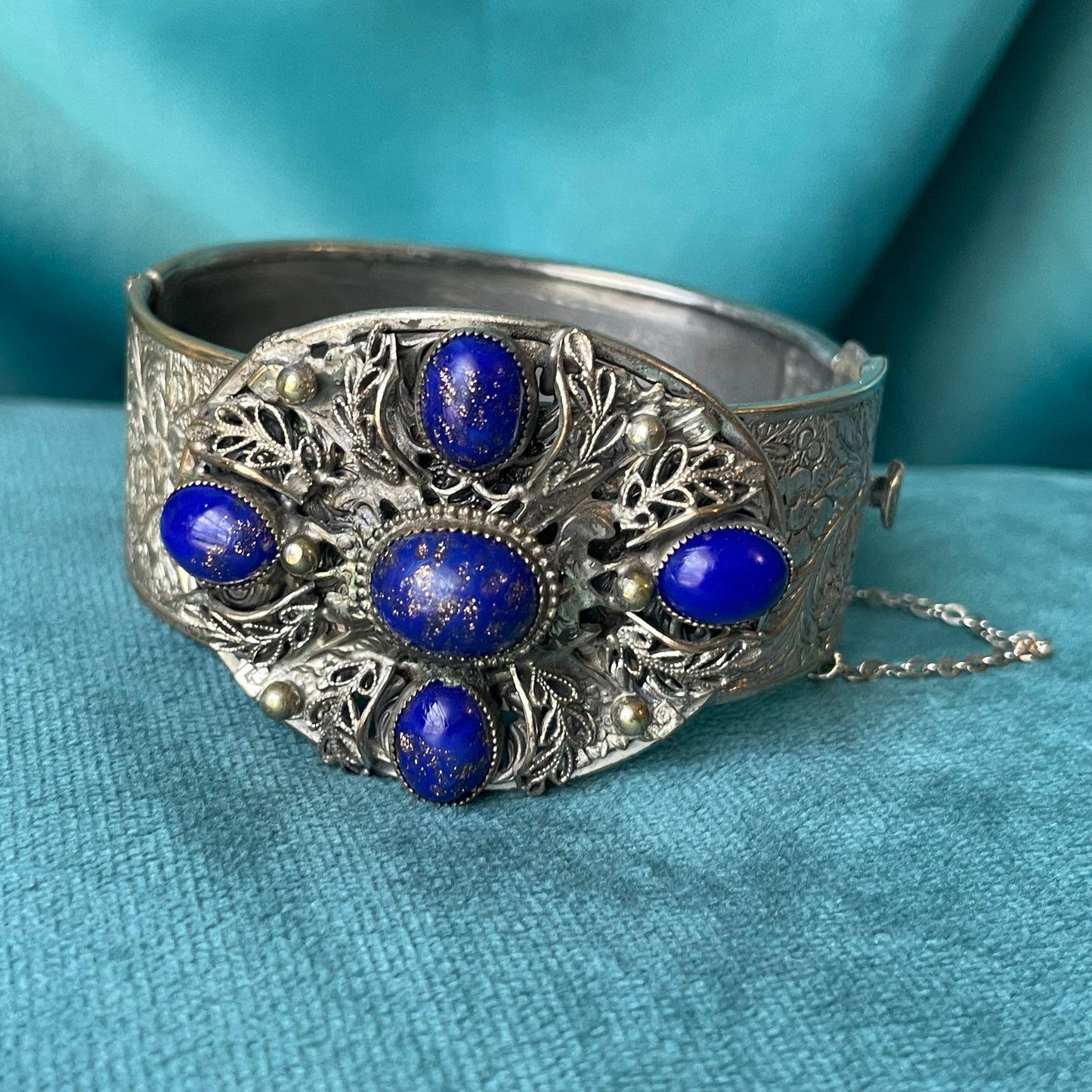 Silver Filigree Lapis Blue Gold Foil Glitter Art Glass Flower Engraved Hinged Bangle Bracelet