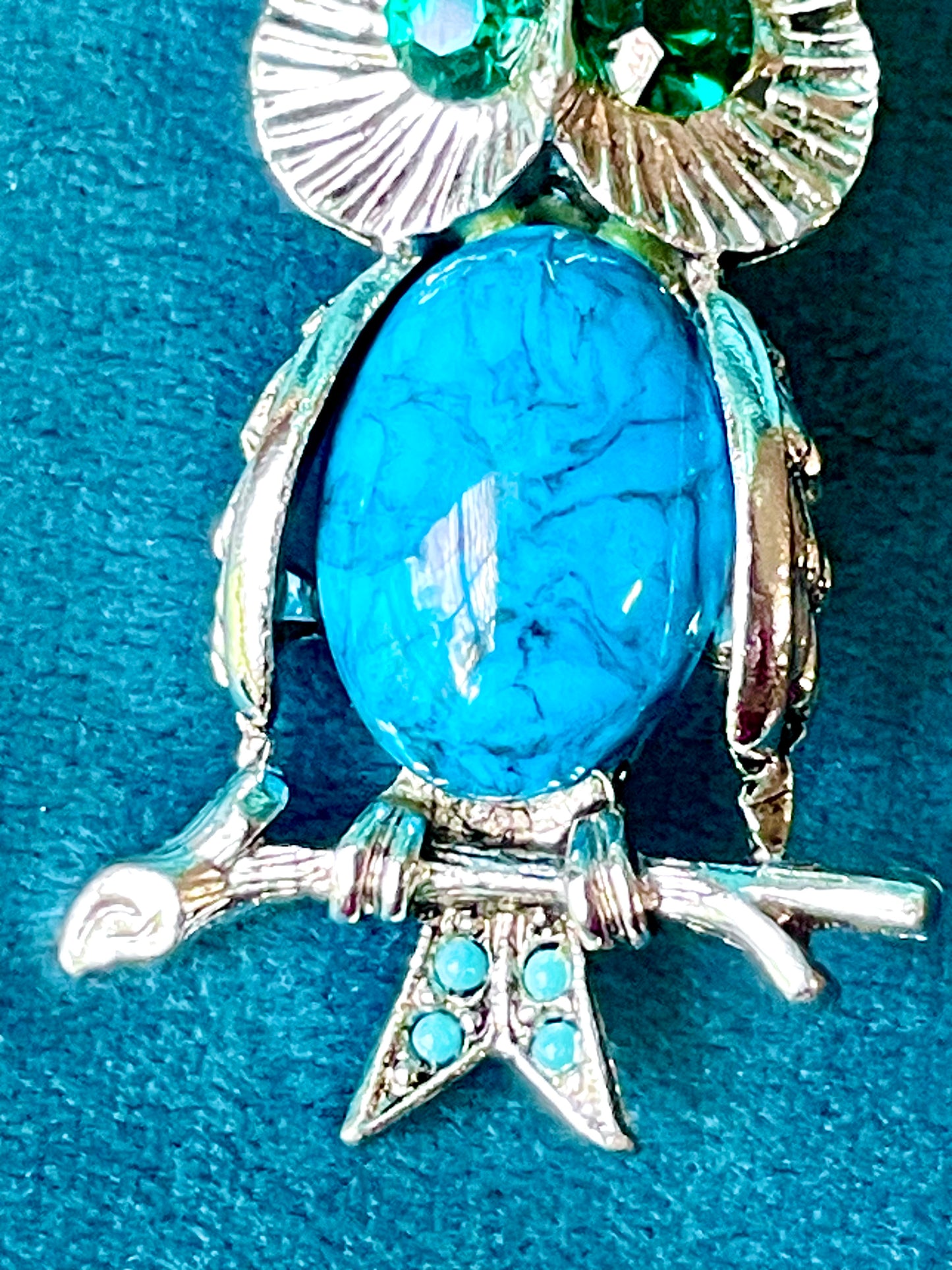 Jelly Belly Turquoise Hubble Art Glass & Green Crystal Silver Owl Figural Brooch