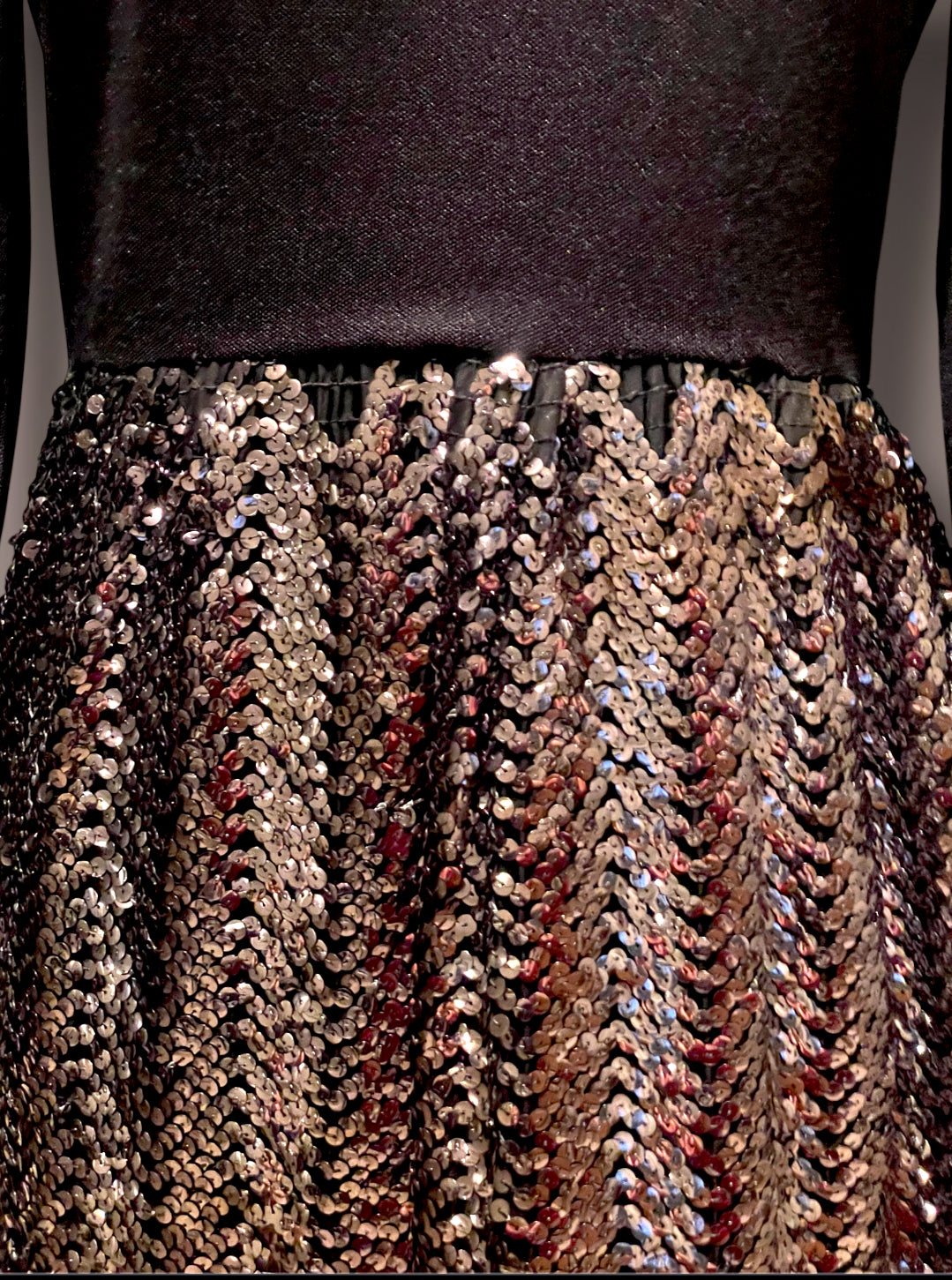 Gorgeous 1960’s Calderón Designer Black Long Sleeve Silver, Gold & Copper Metallic Sequin Maxi Dress