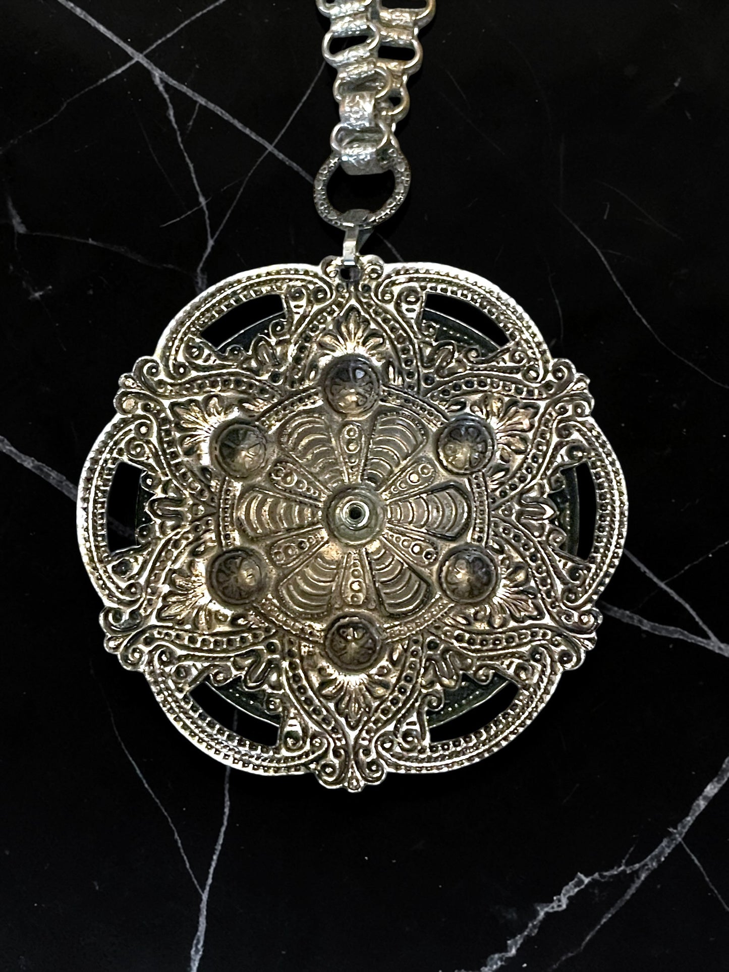 Siam Nielloware Warrior Silver Embossed Victorian Bookchain Pendant Necklace