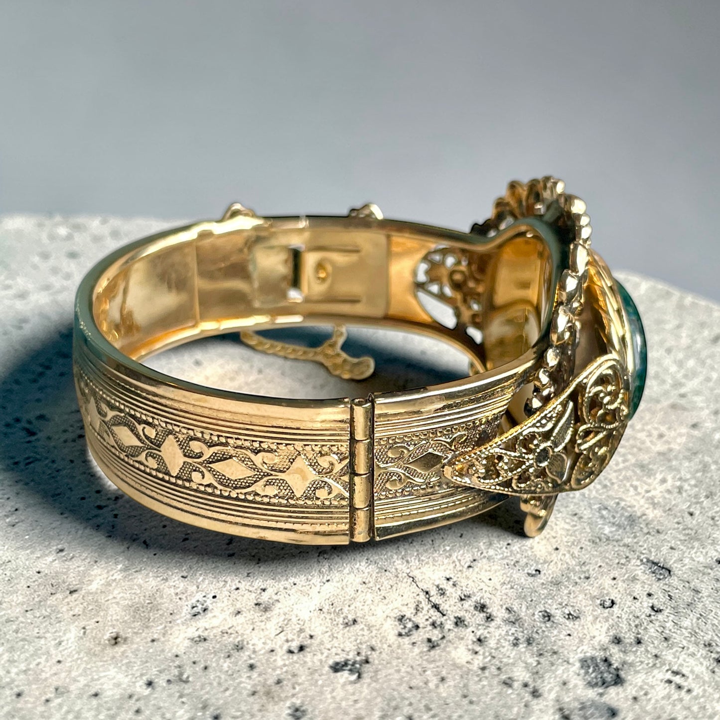 Whiting & Davis Green Dragons Breath Fire Opal Foil Art Glass Gold Brass Filigree Embossed Hinged Clamper Bracelet (Necklace Sold Separately)