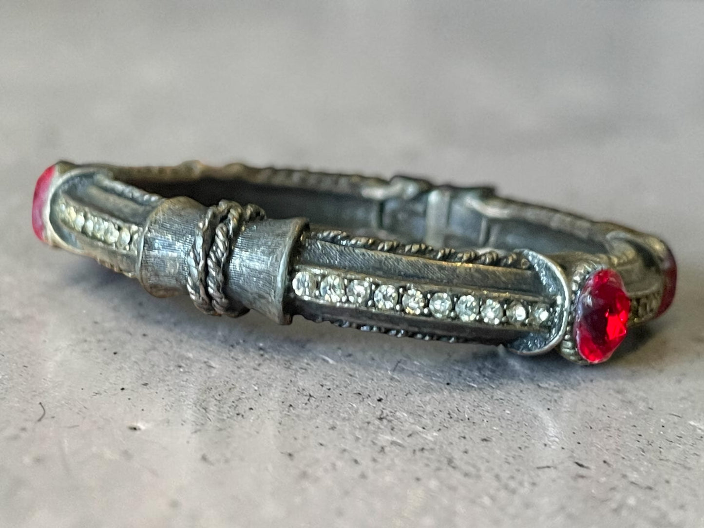 Vintage Art Deco Ruby Red Paste Stone & Crystal Silver Pewter Hinged ART Designer Bangle Bracelet