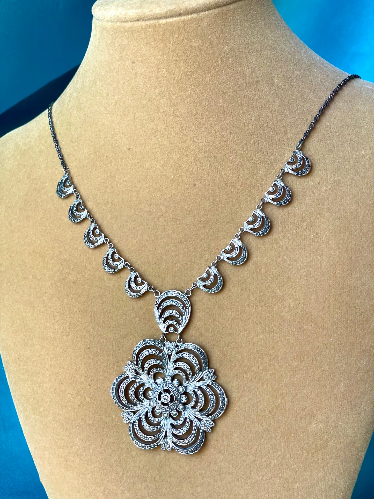 Sterling Silver & Marcasite Art Deco Flower Design Necklace