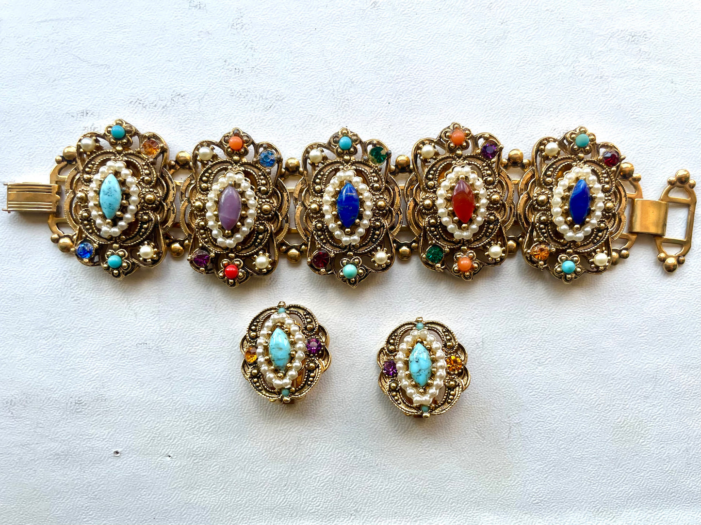 Ornate Victorian Bookchain Gold Brass Filigree Openwork Designer Crystal, Art Glass & Pearl Bracelet & Earring Demi Parure