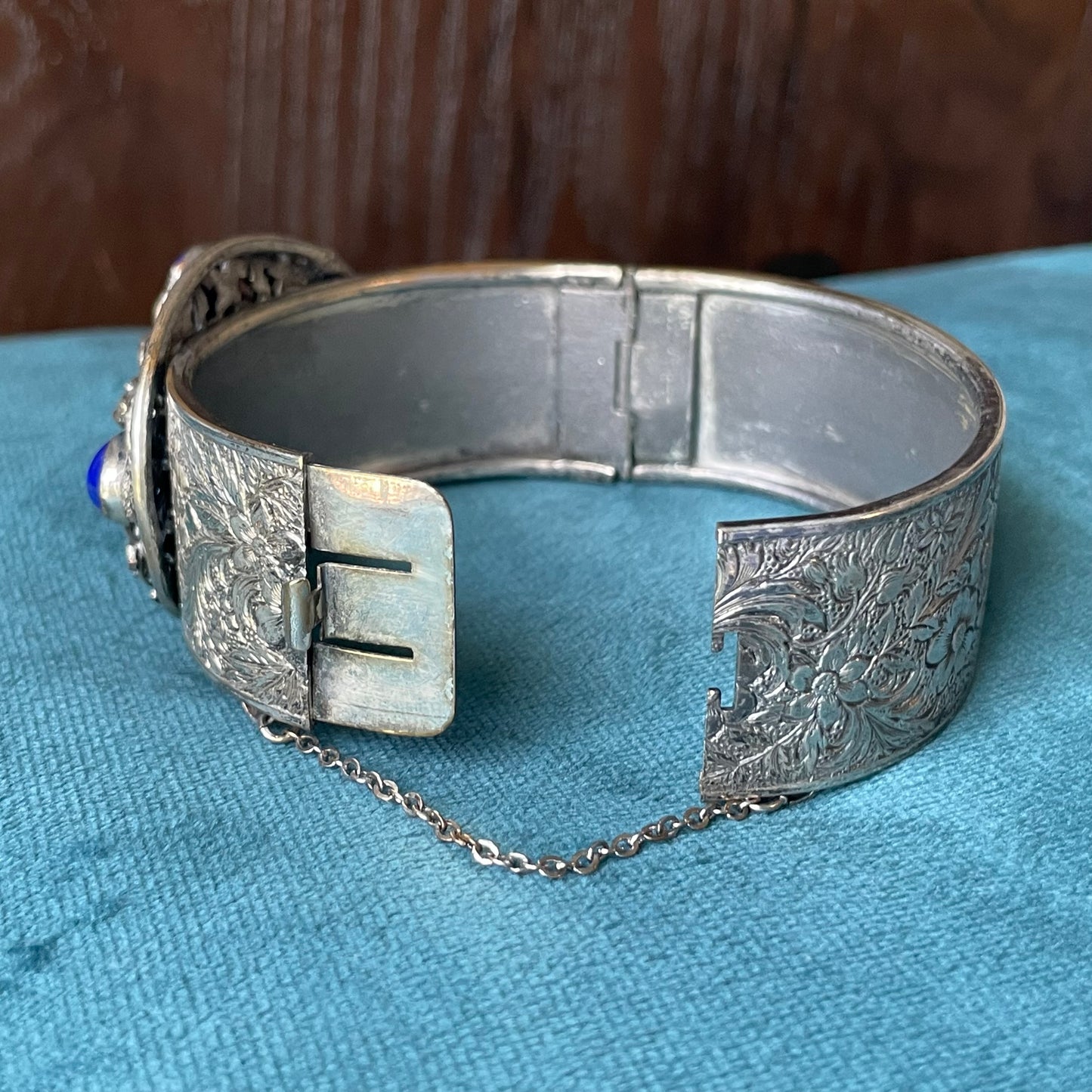 Silver Filigree Lapis Blue Gold Foil Glitter Art Glass Flower Engraved Hinged Bangle Bracelet