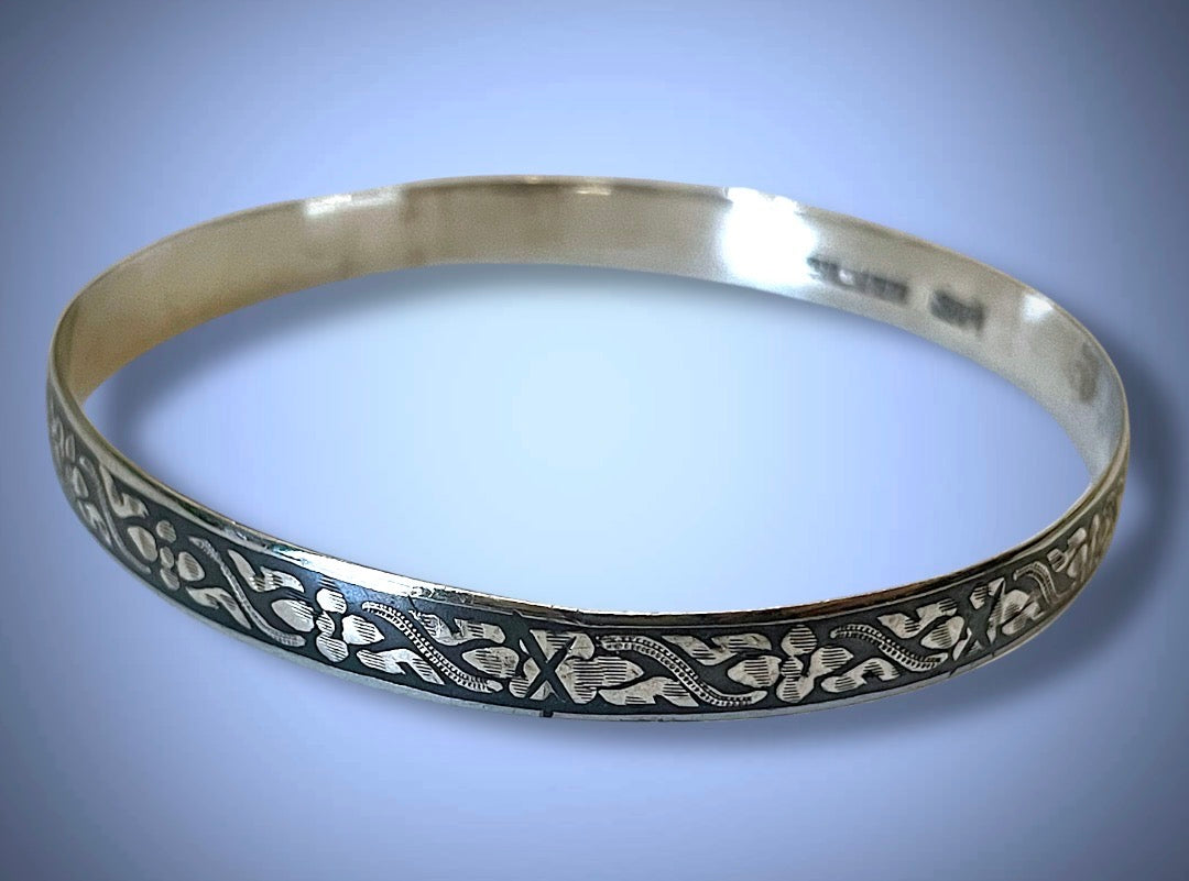 Vintage Siam Sterling Nielloware Bangle Bracelet (Small/Child)
