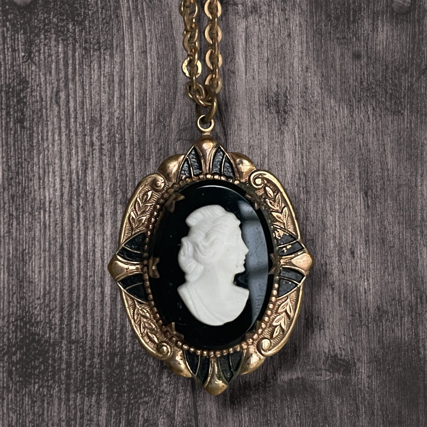 Antique Victorian Black & White Art Glass Mourning Cameo Gilded Brass Locket Necklace