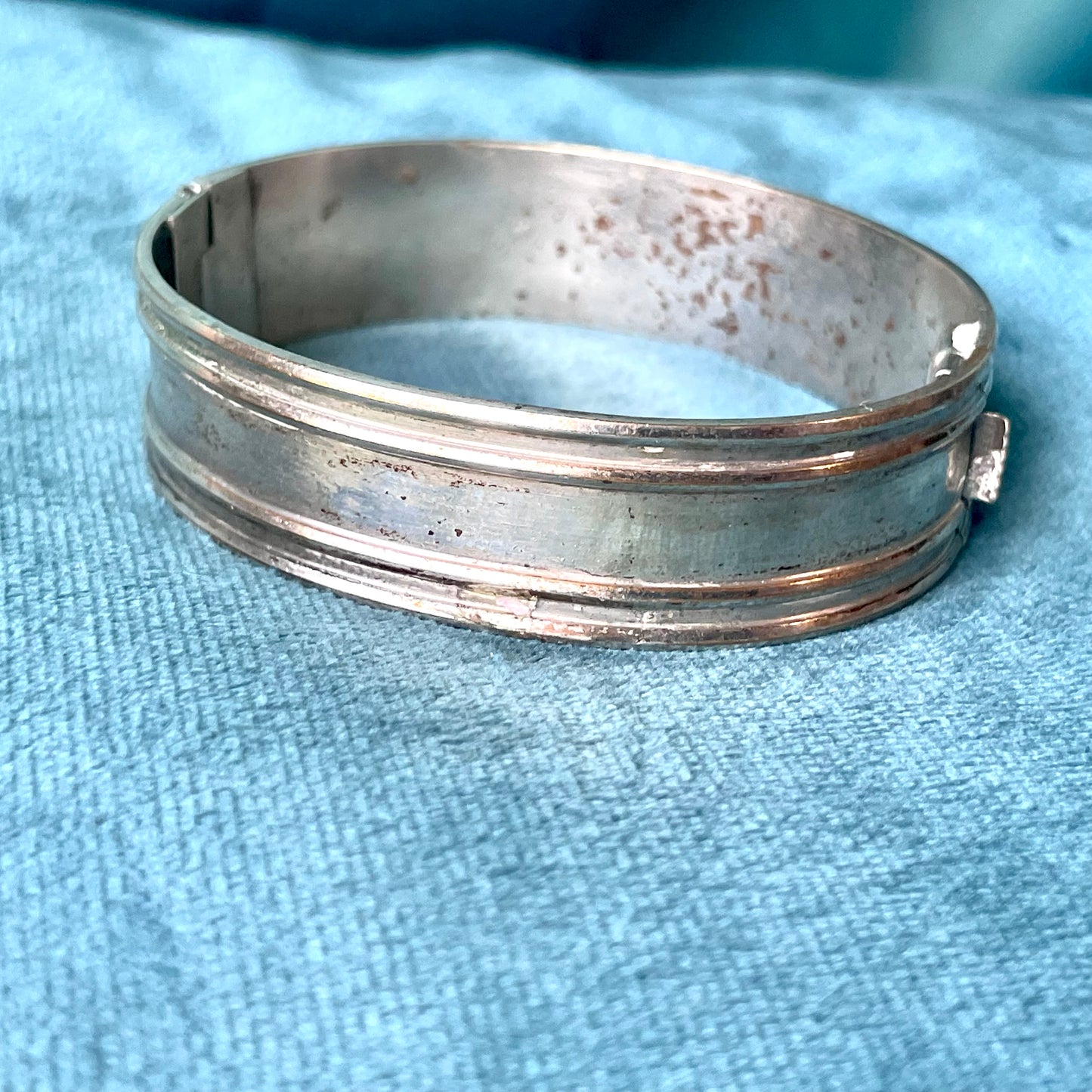Antique Regal Blue Lapis Art Glass Silver Hinged Bangle Bracelet