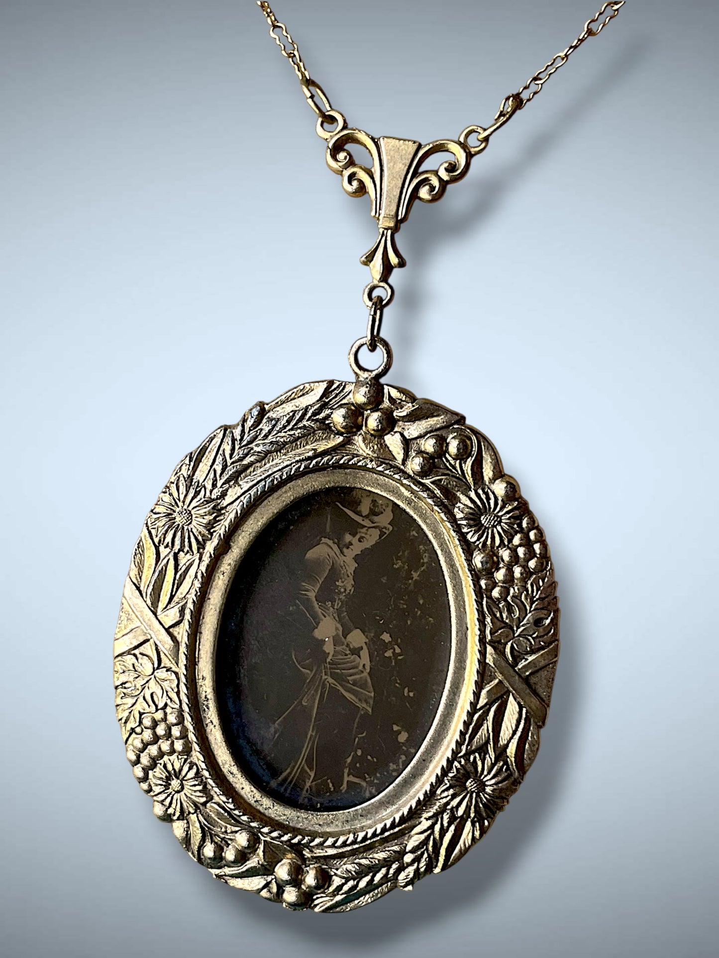 Victorian Brass Floral Tin Type Photo Locket