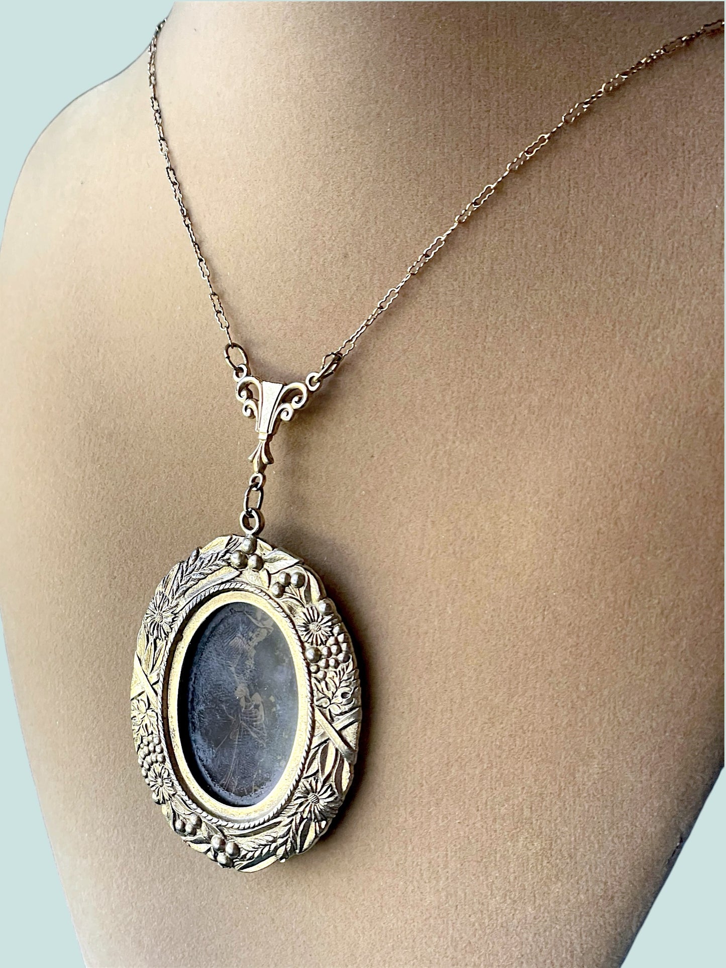 Victorian Brass Floral Tin Type Photo Locket