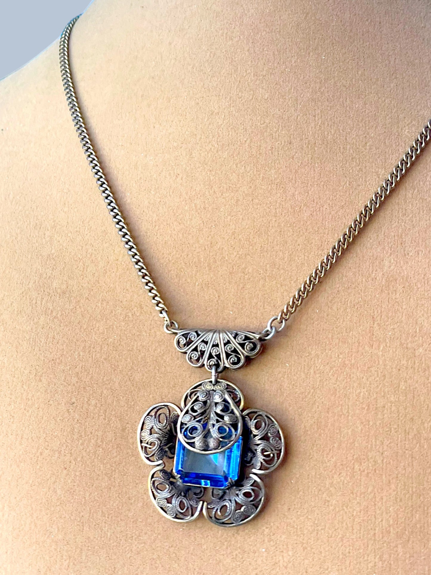 Art Deco Czechoslovakian Blue Crystal Brass Filigree Flower Necklace