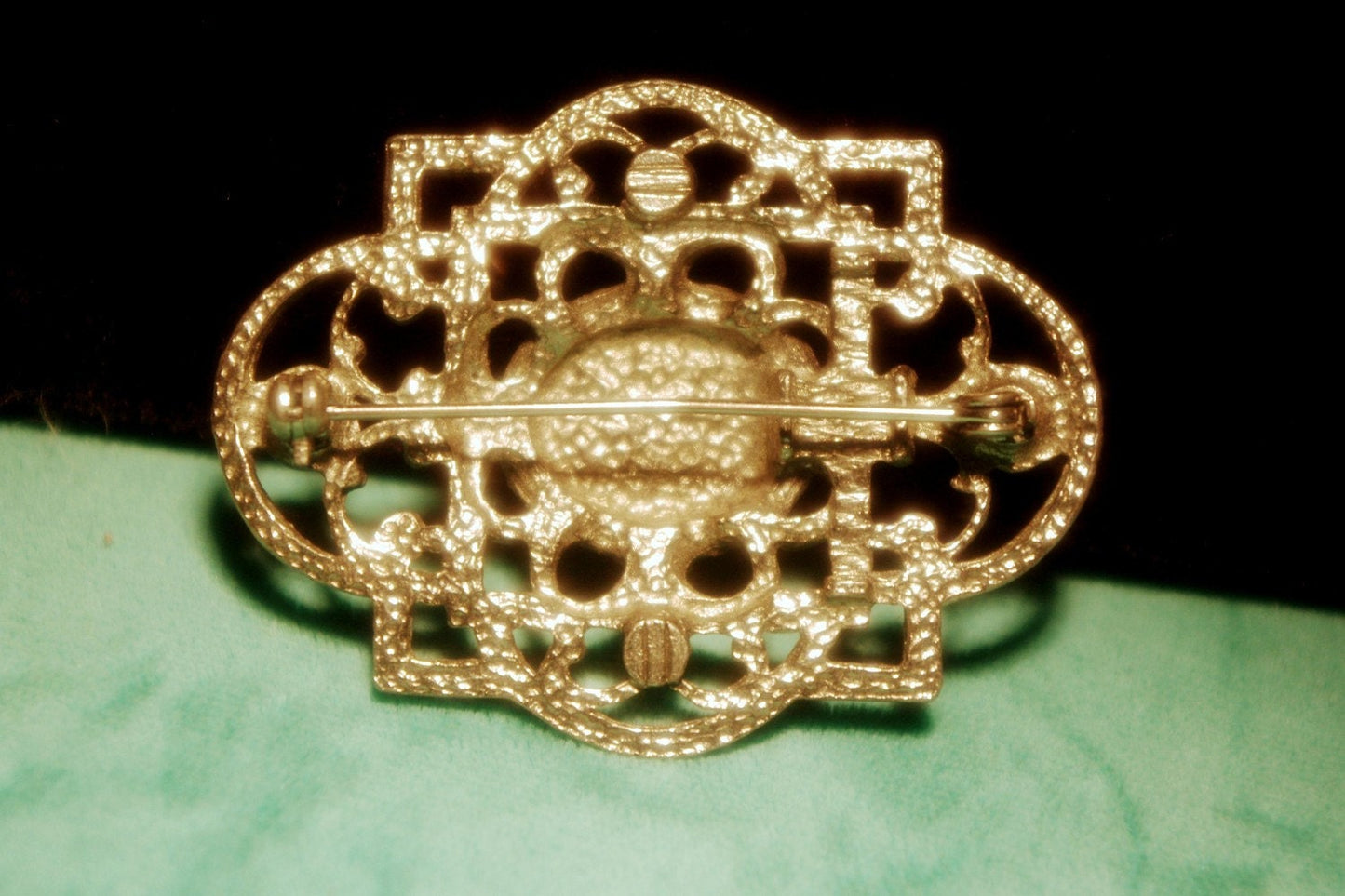 Vintage Silver Filigree Brooch with Pearl Cabochon Stone
