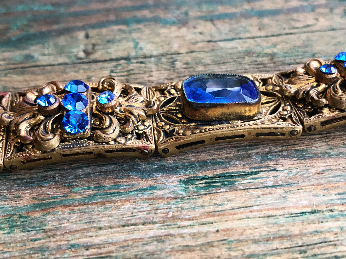 Amazing Antique Czechoslovakian Brass Filigree Blue Sapphire Art Glass Bracelet