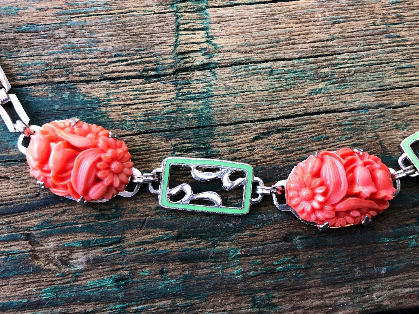 Art Nouveau Sterling Silver Molded Pink Coral Flower Art Glass & Green Enamel Square Chain Necklace
