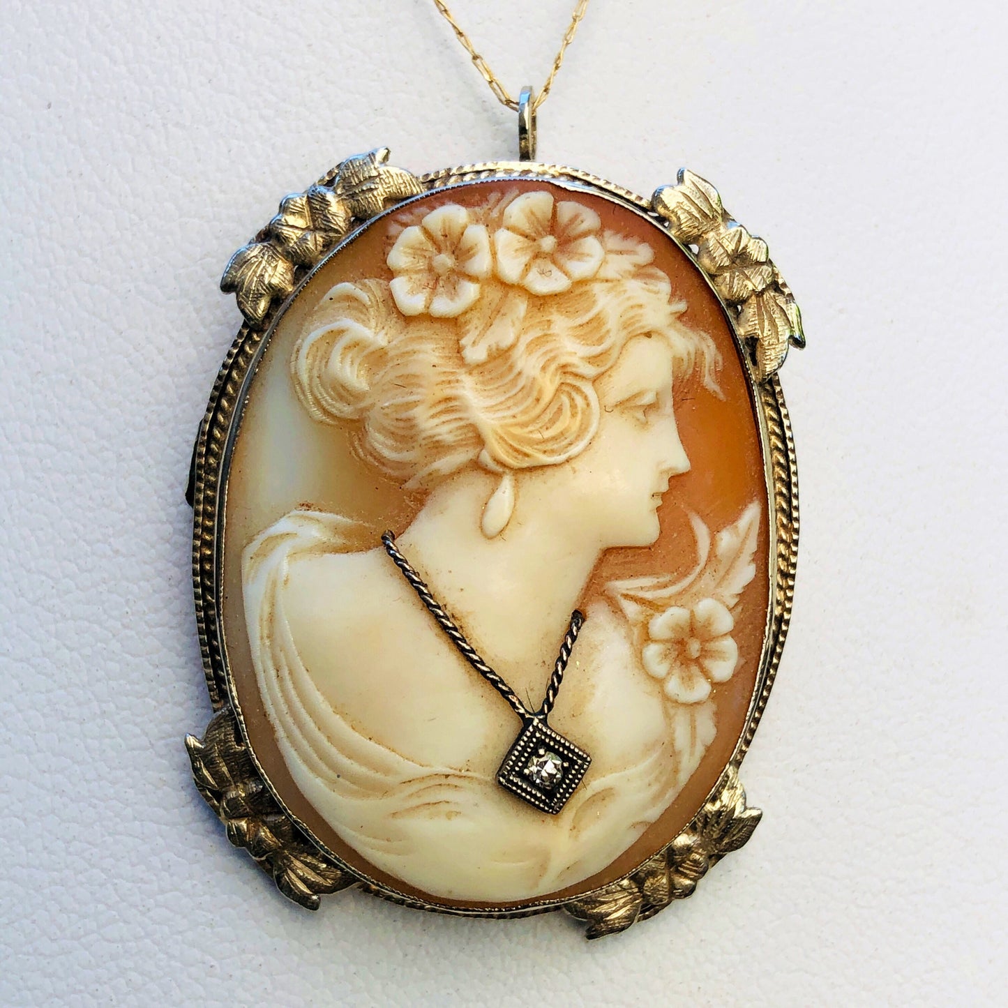 14K Gold Set Carved Shell Cameo with Diamond Necklace Brooch & Pendant with 14k Gold Chain