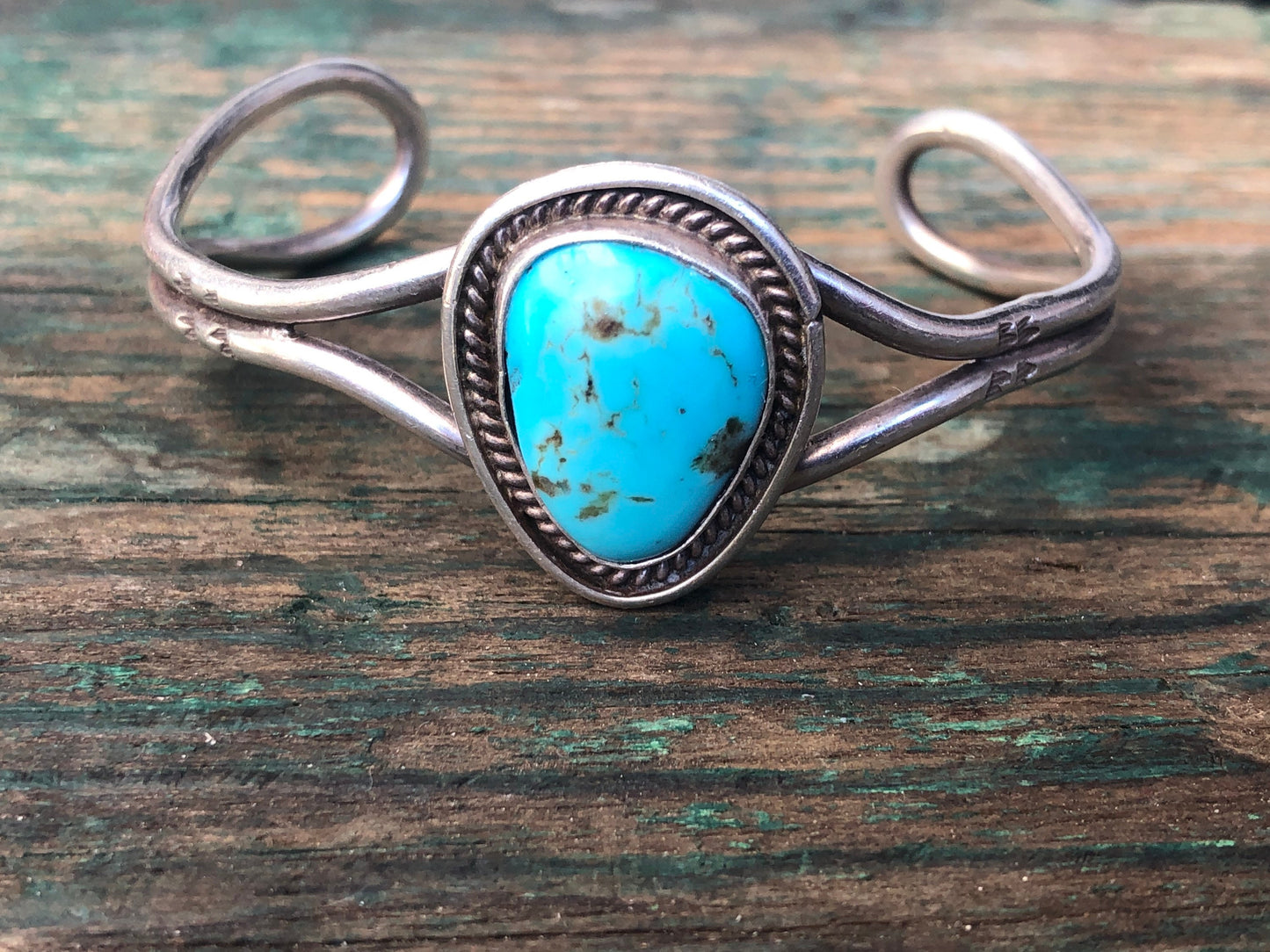 Turquoise Cabochon Native American Vintage Sterling Silver Cuff Bracelet
