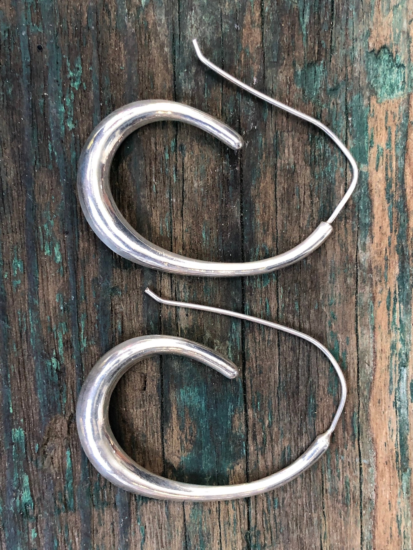 Unique Vintage Sterling Silver Liquid Drop Modernist Minimalist Hoop Pierced Earrings