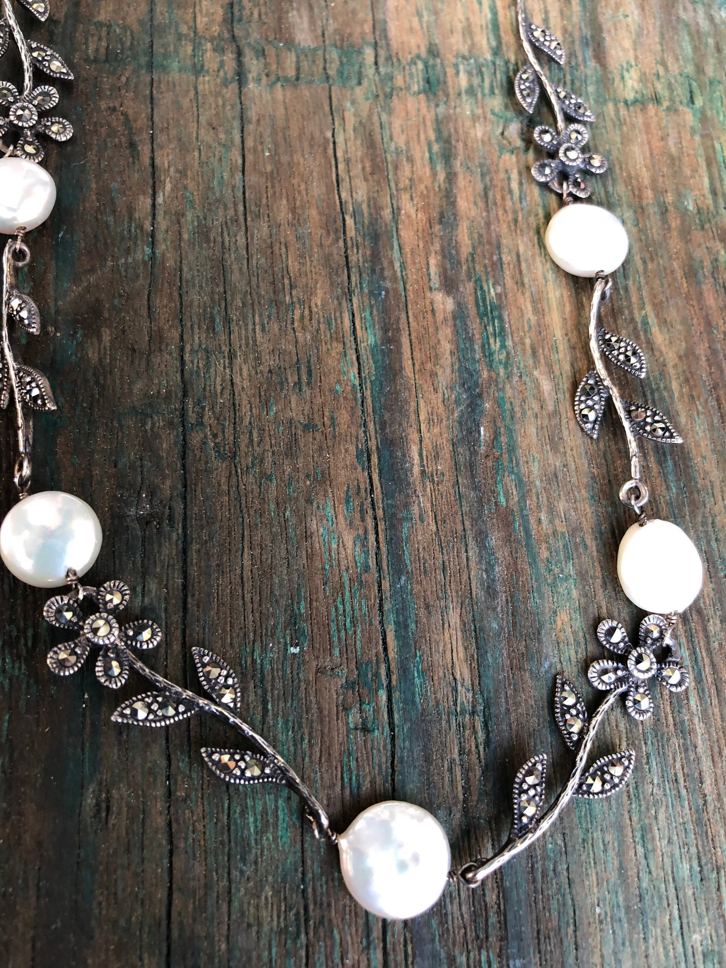 Beautiful Disc Pearl & Sterling Silver with Marcasite Flower and Leaf Vine Link Necklace